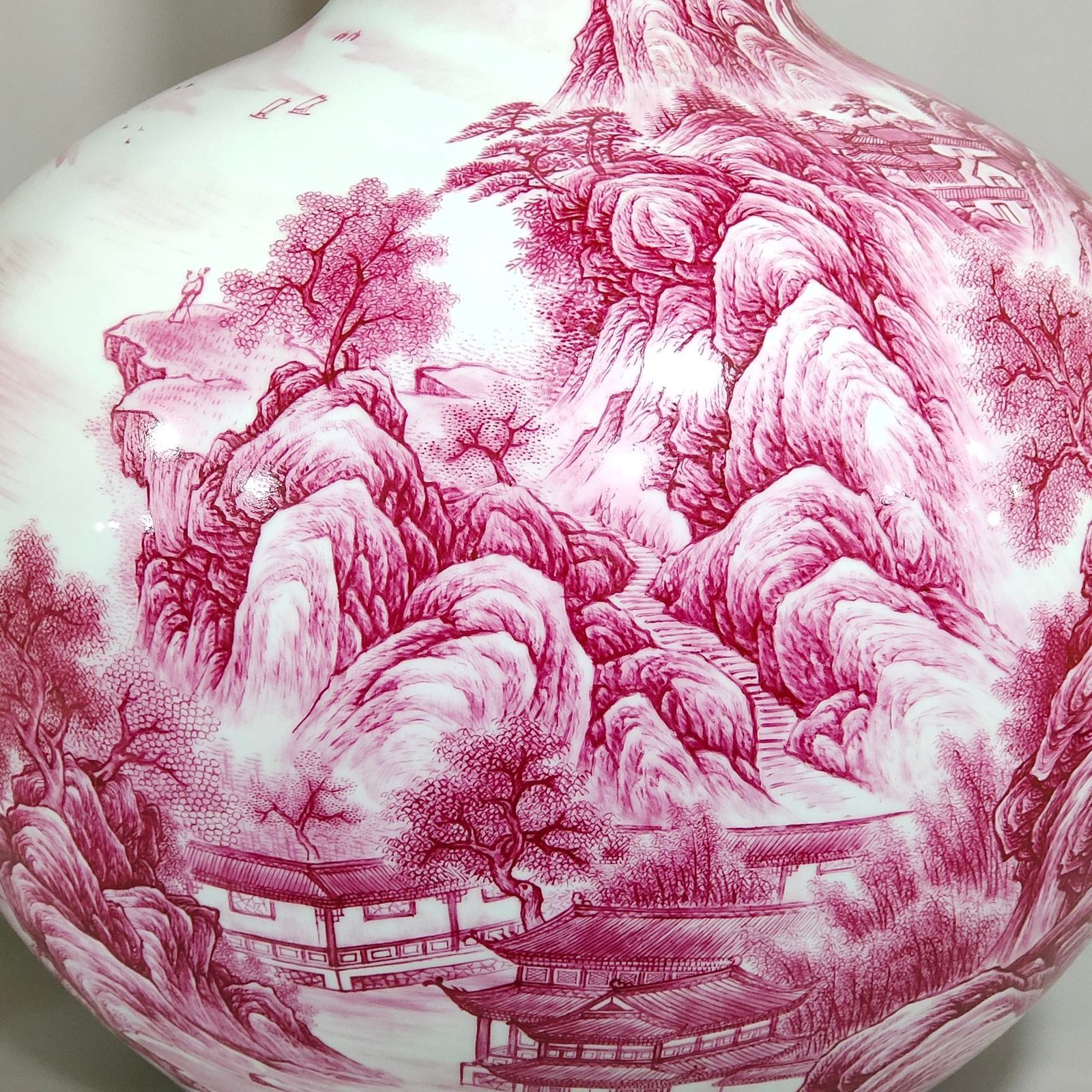 Qing Dynasty Yongzheng agate red landscape attic celestial sphere vase inscribed with poems