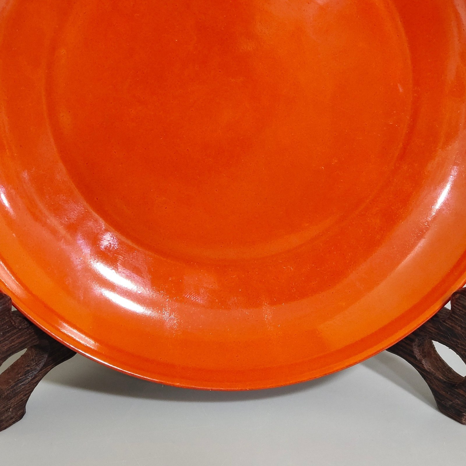 Qing Dynasty Yongzheng coral red glaze dish