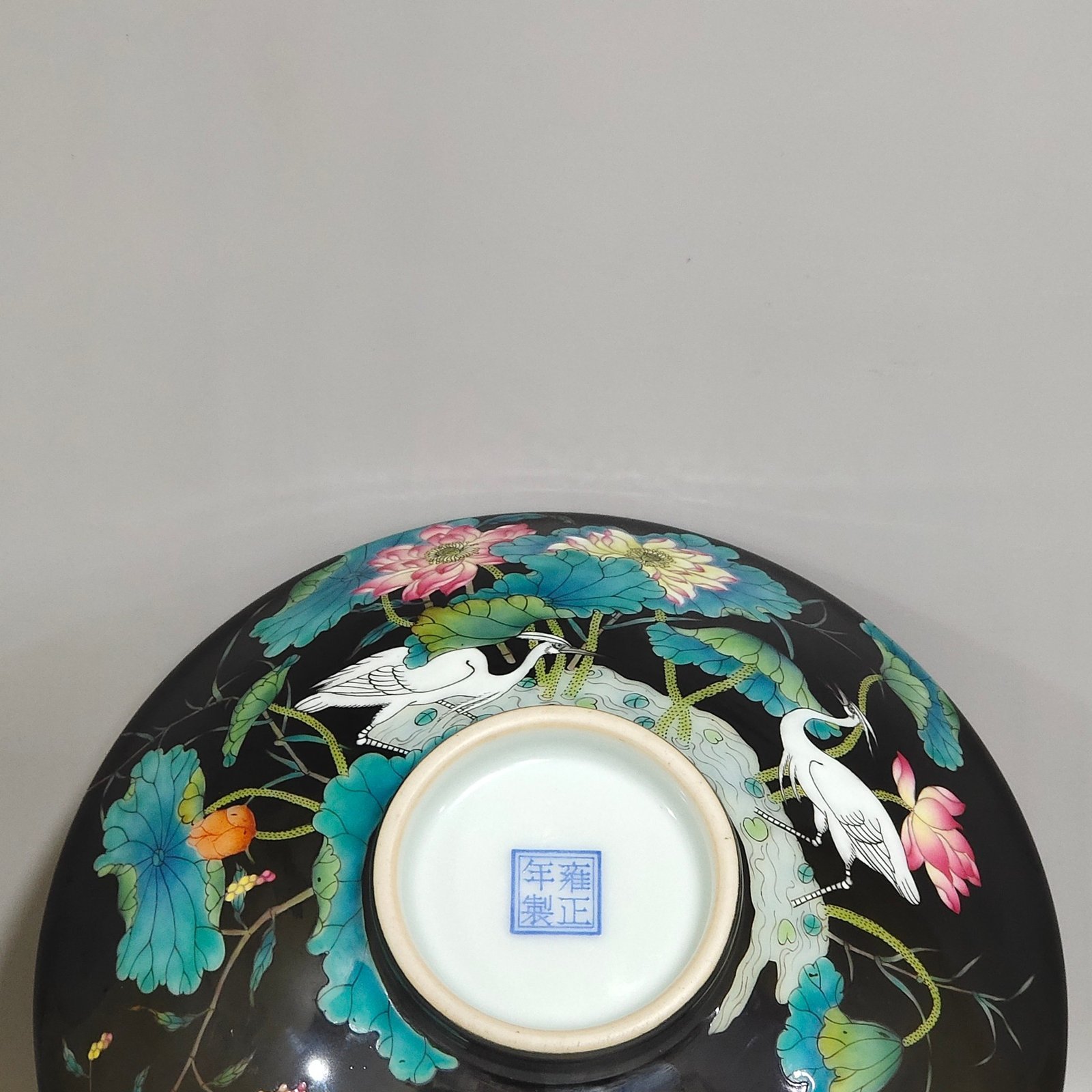 Qing Dynasty Yongzheng enamel black gold glaze all the way up the wall bamboo hat bowl