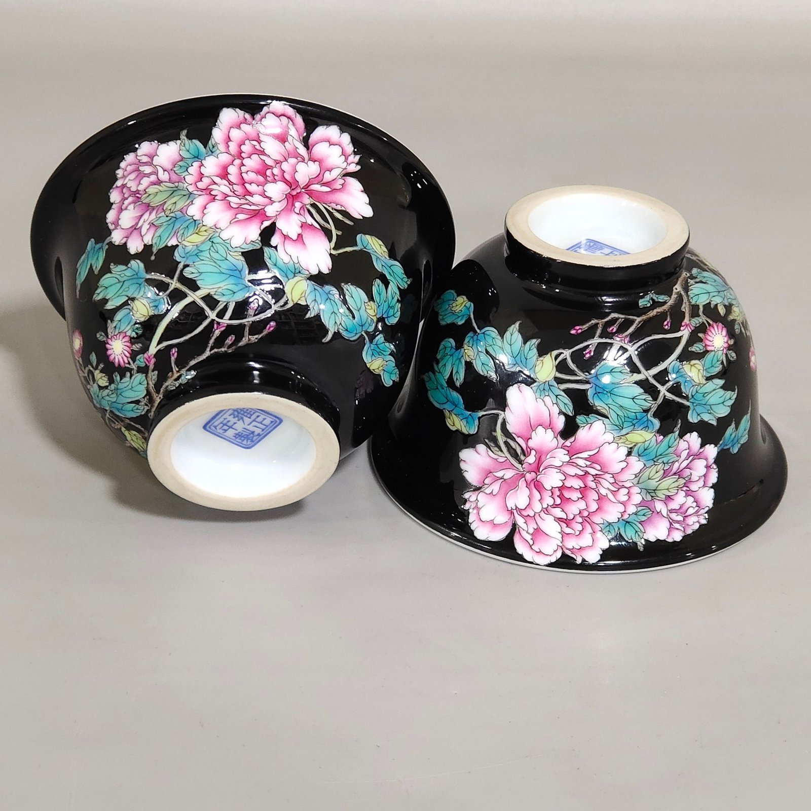 Qing Dynasty Yongzheng enamel black gold glaze peony flower poem cup