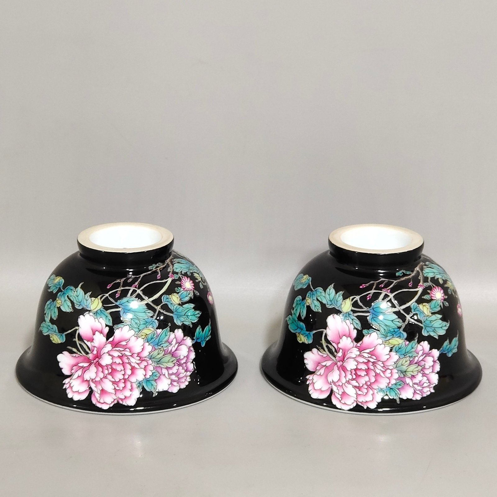 Qing Dynasty Yongzheng enamel black gold glaze peony flower poem cup