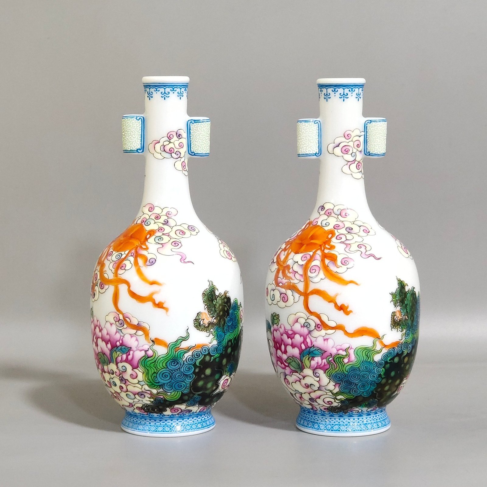 Qing Dynasty Yongzheng enamel double eared vial