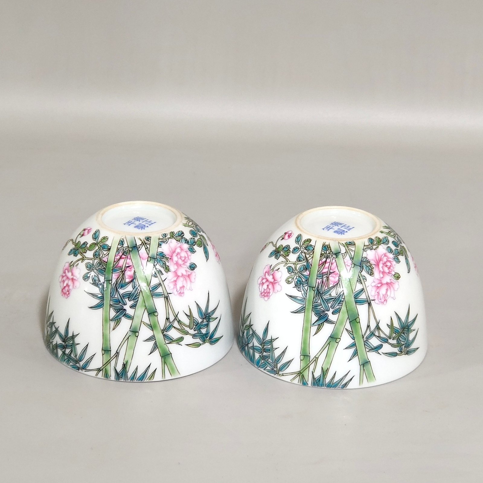 Qing Dynasty Yongzheng enamel rose green bamboo cup