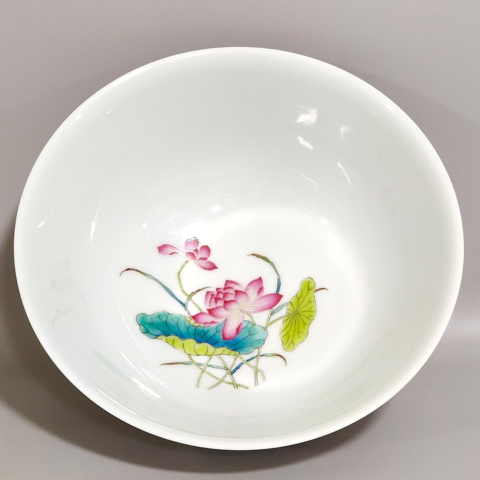 Qing Dynasty Yongzheng enamel agate red windowed four season flower bowl