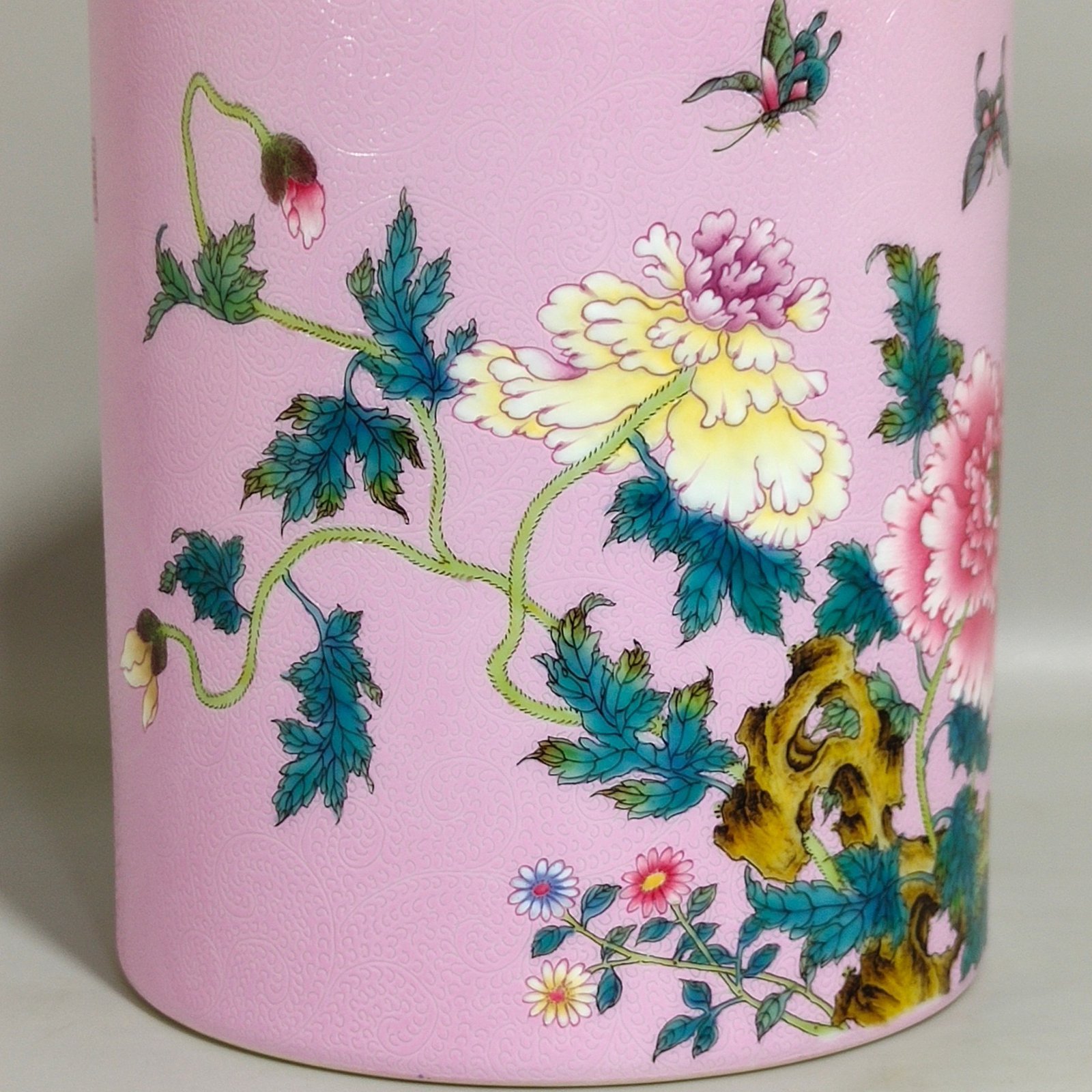 Qing Dynasty Yongzheng enamel rouge pink flower poppy poem pen holder