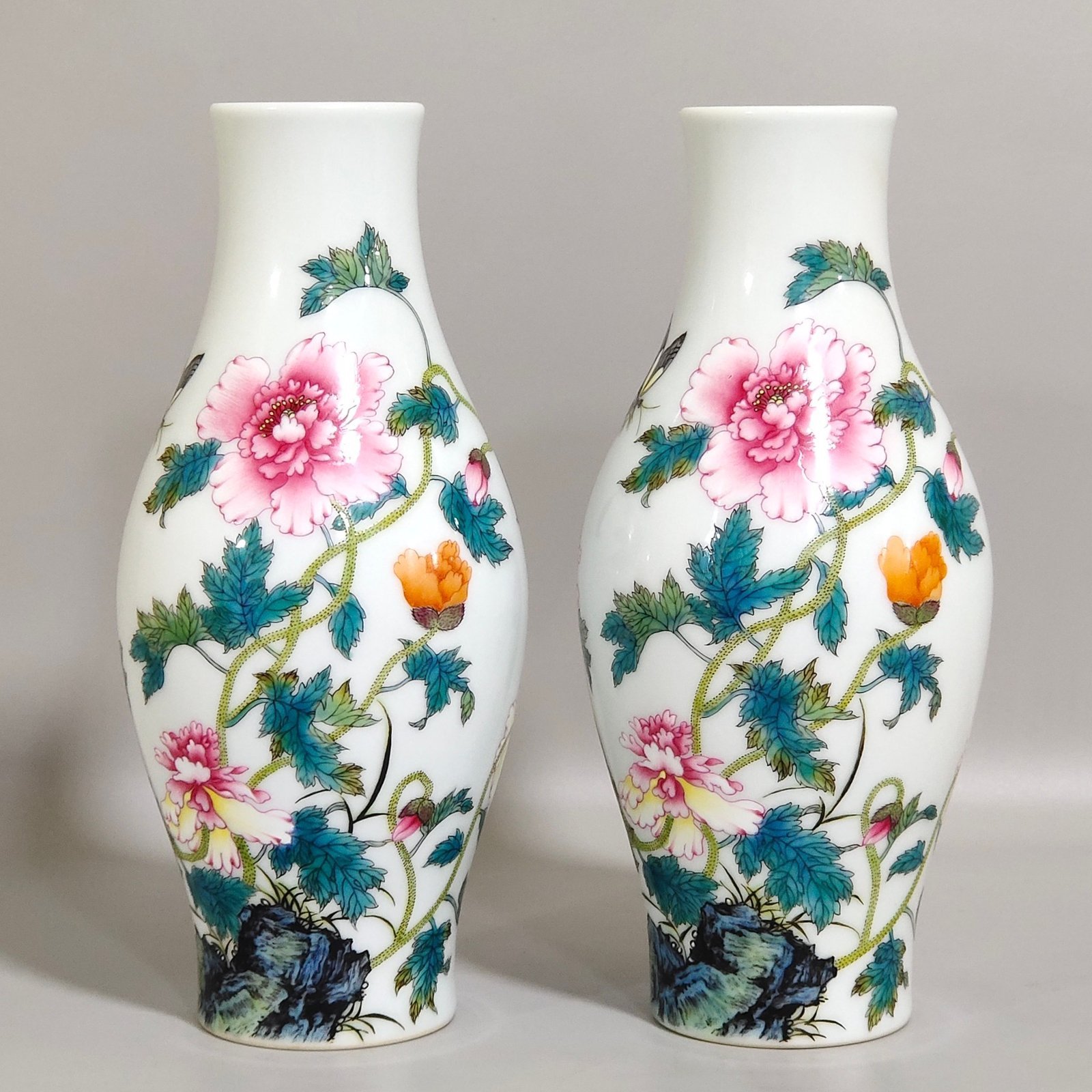 Qing Dynasty Yongzheng enamel poppy poem olive vase