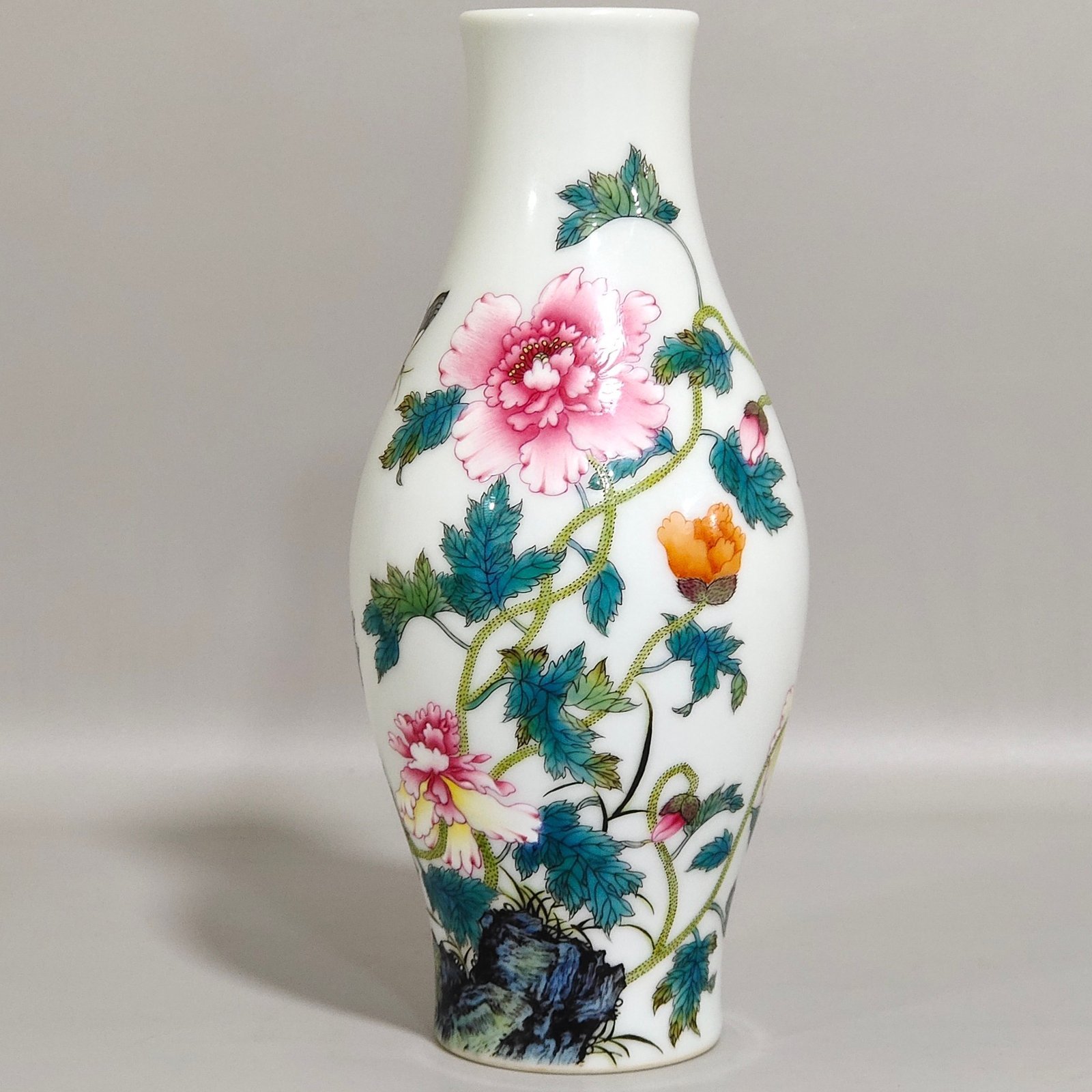 Qing Dynasty Yongzheng enamel poppy poem olive vase
