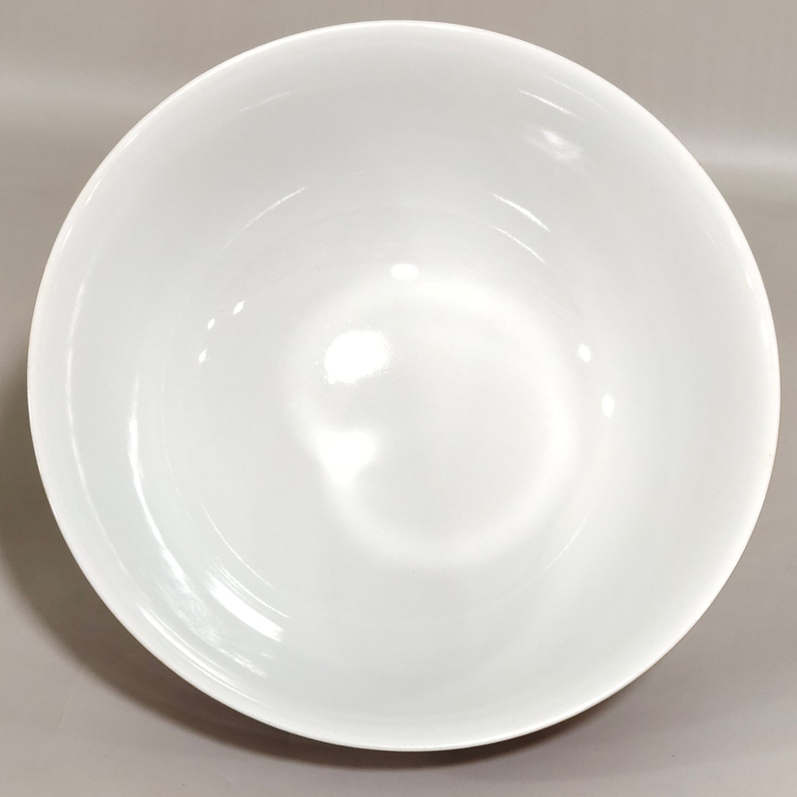 Qing Dynasty Yongzheng enamel chili red magnolia flower poem bowl