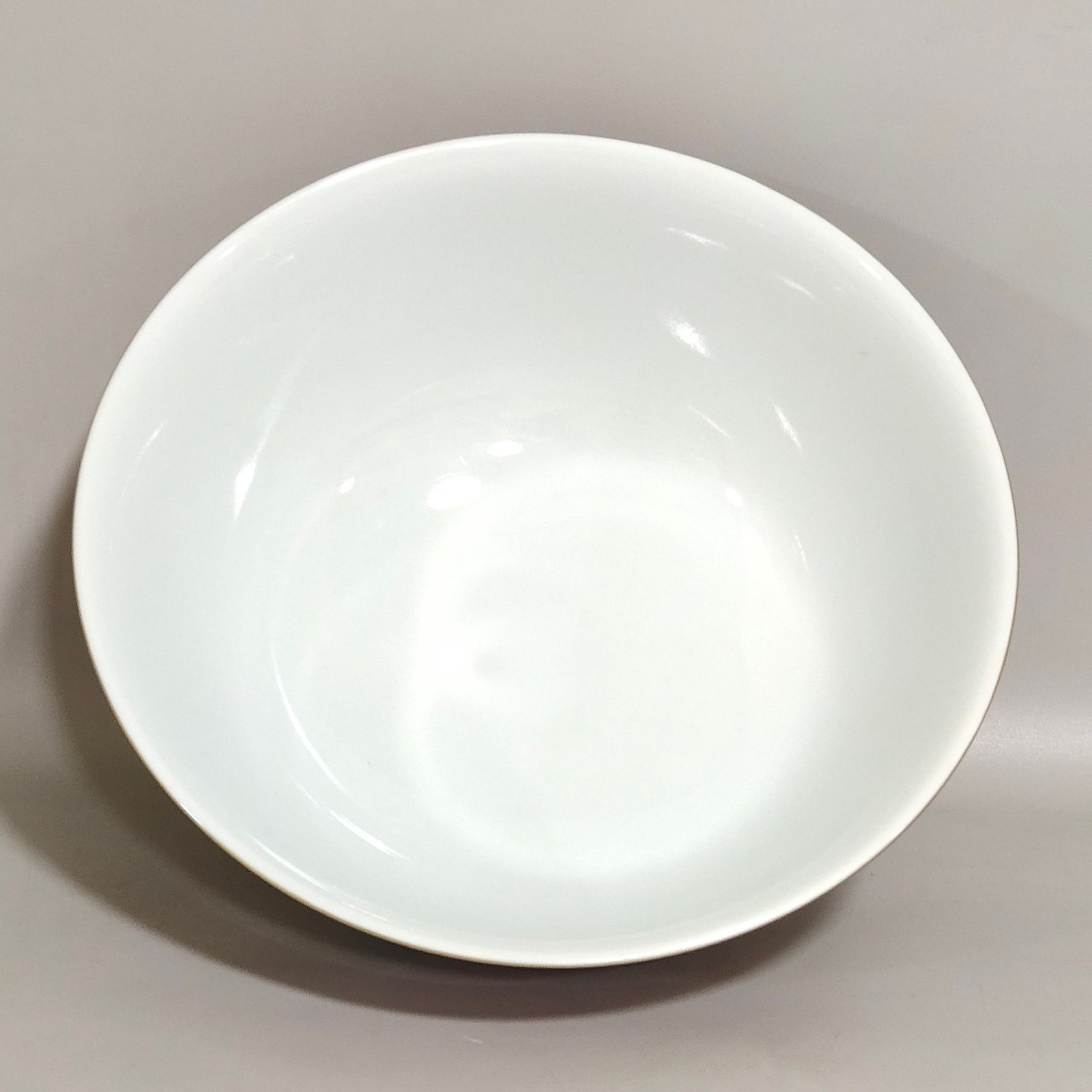 Qing Dynasty Yongzheng enamel red pepper red lotus poem bowl
