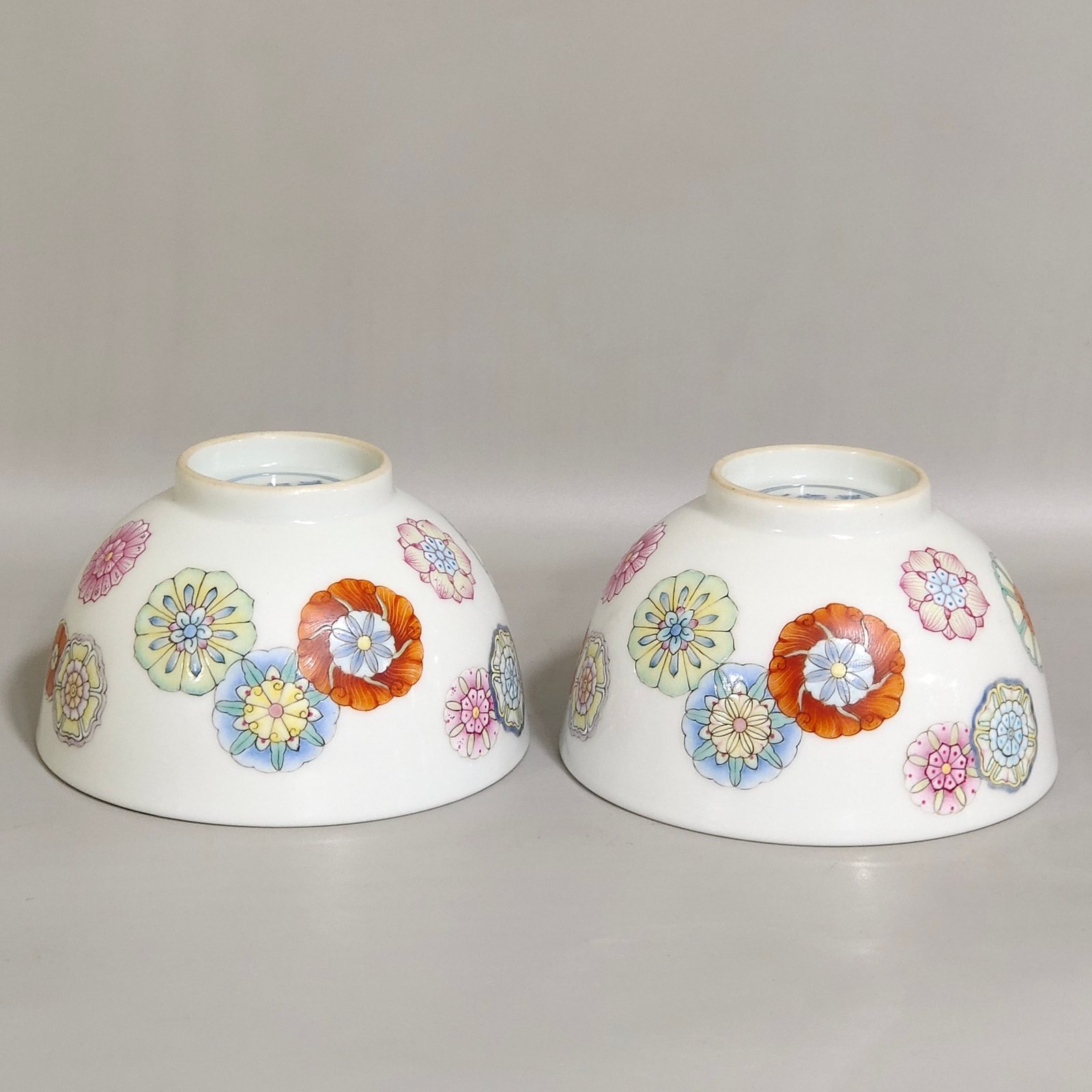 Qing Dynasty Yongzheng leather flower bowl