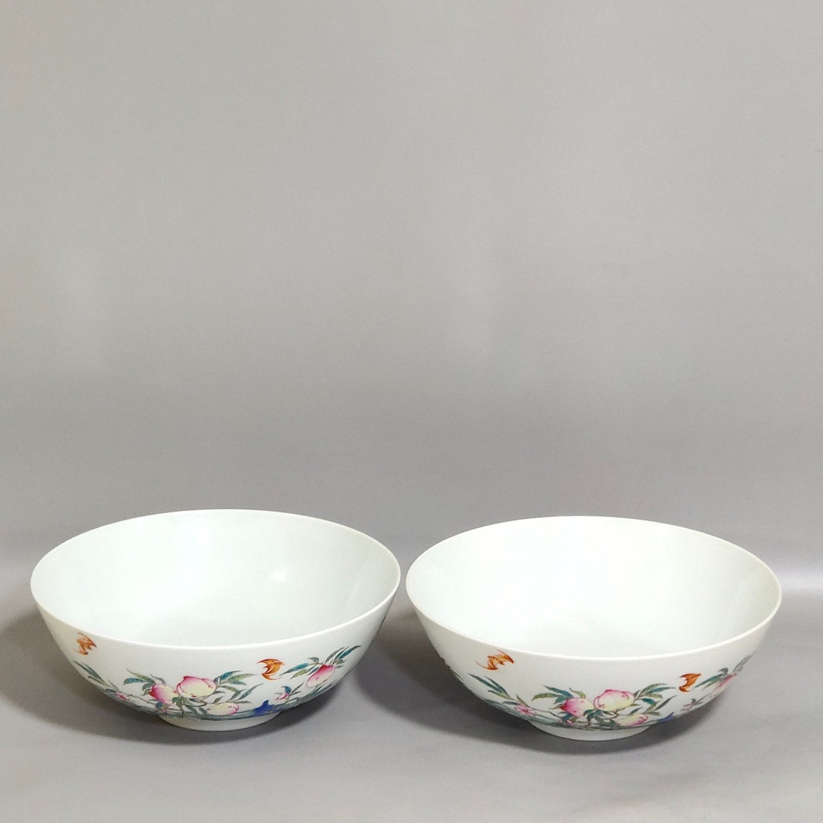 Qing Dynasty Yongzheng Fushan Shouhai Sanduo bowl