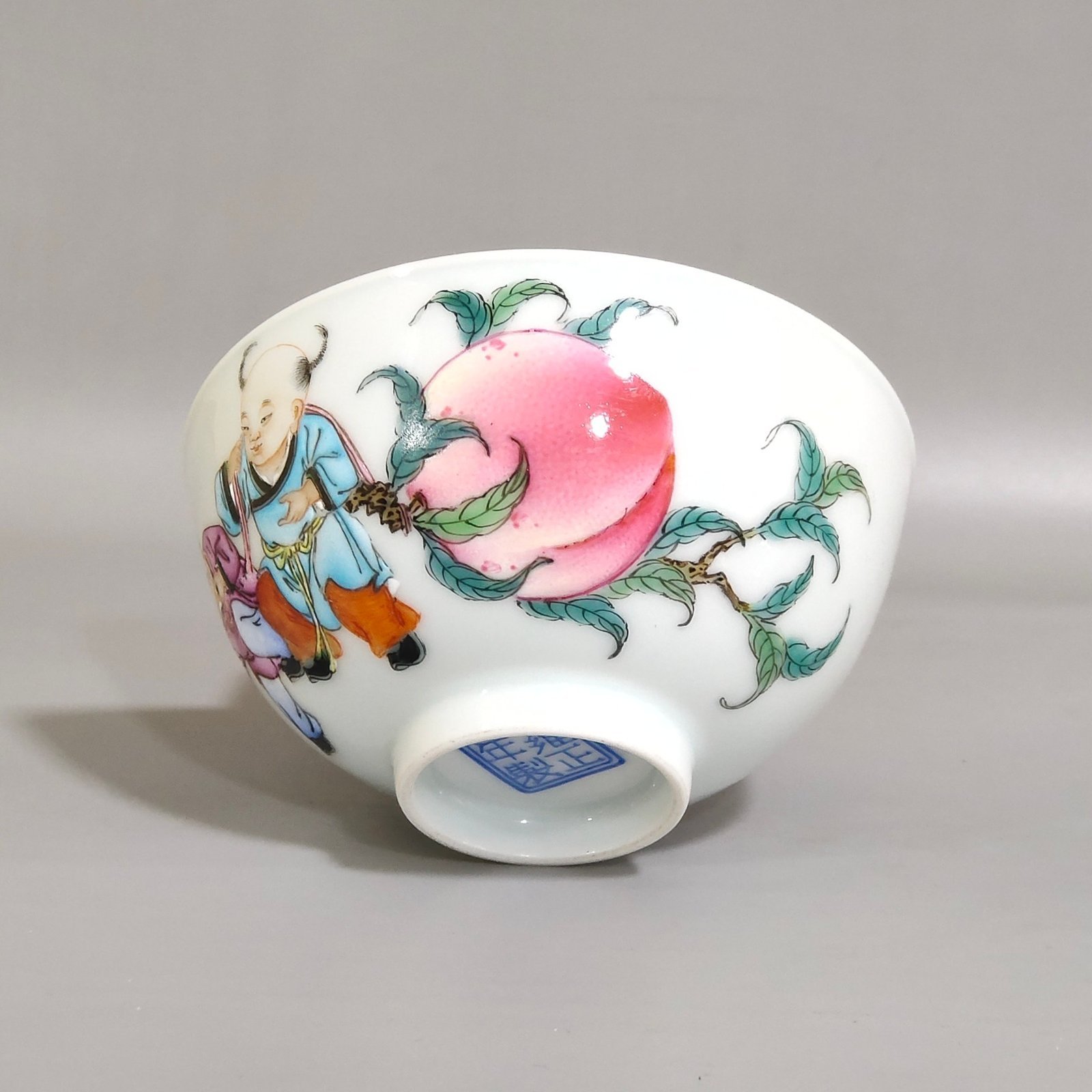 Qing Dynasty Yongzheng boy’s birthday cup