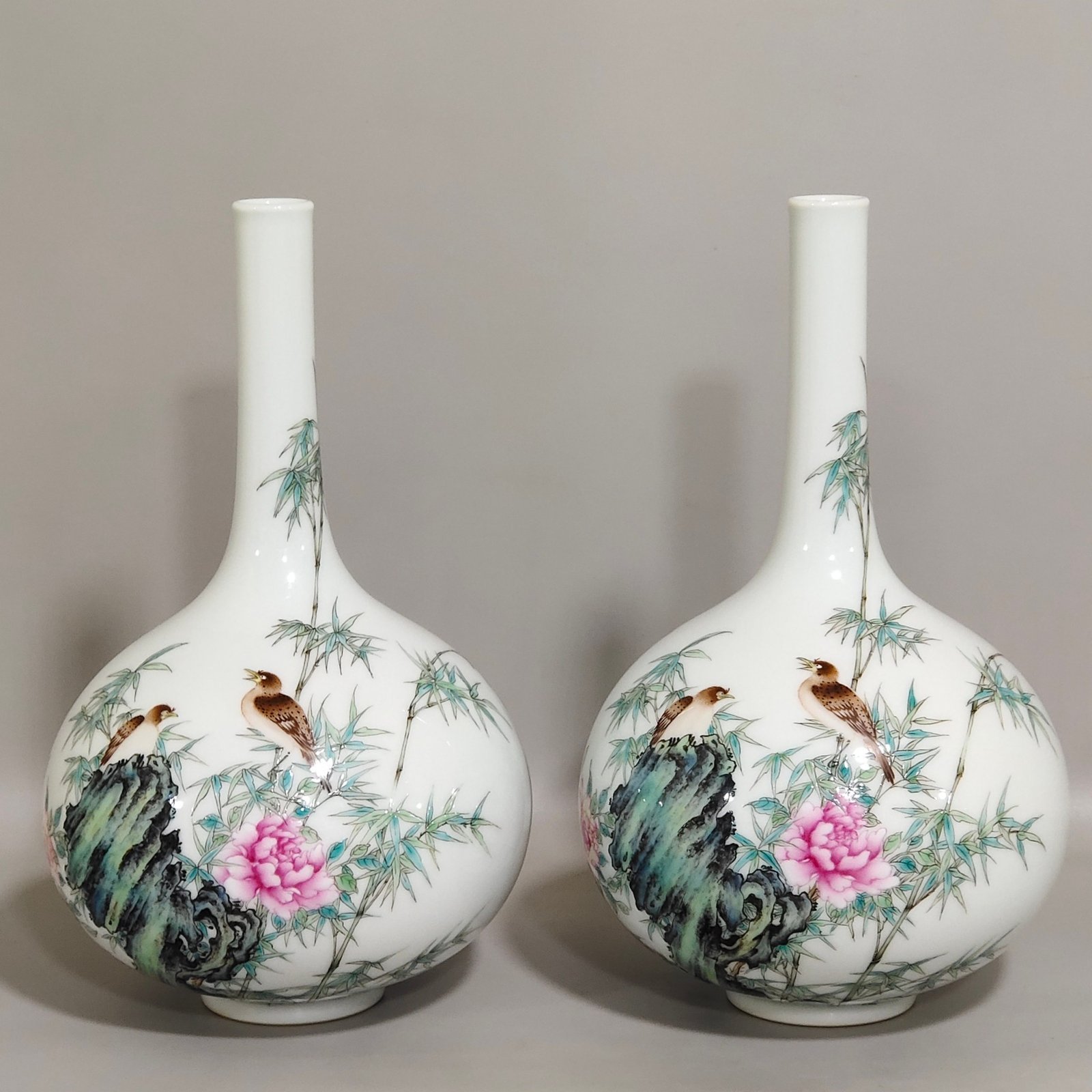 Qing Dynasty Yongzheng bamboo sparrow flask