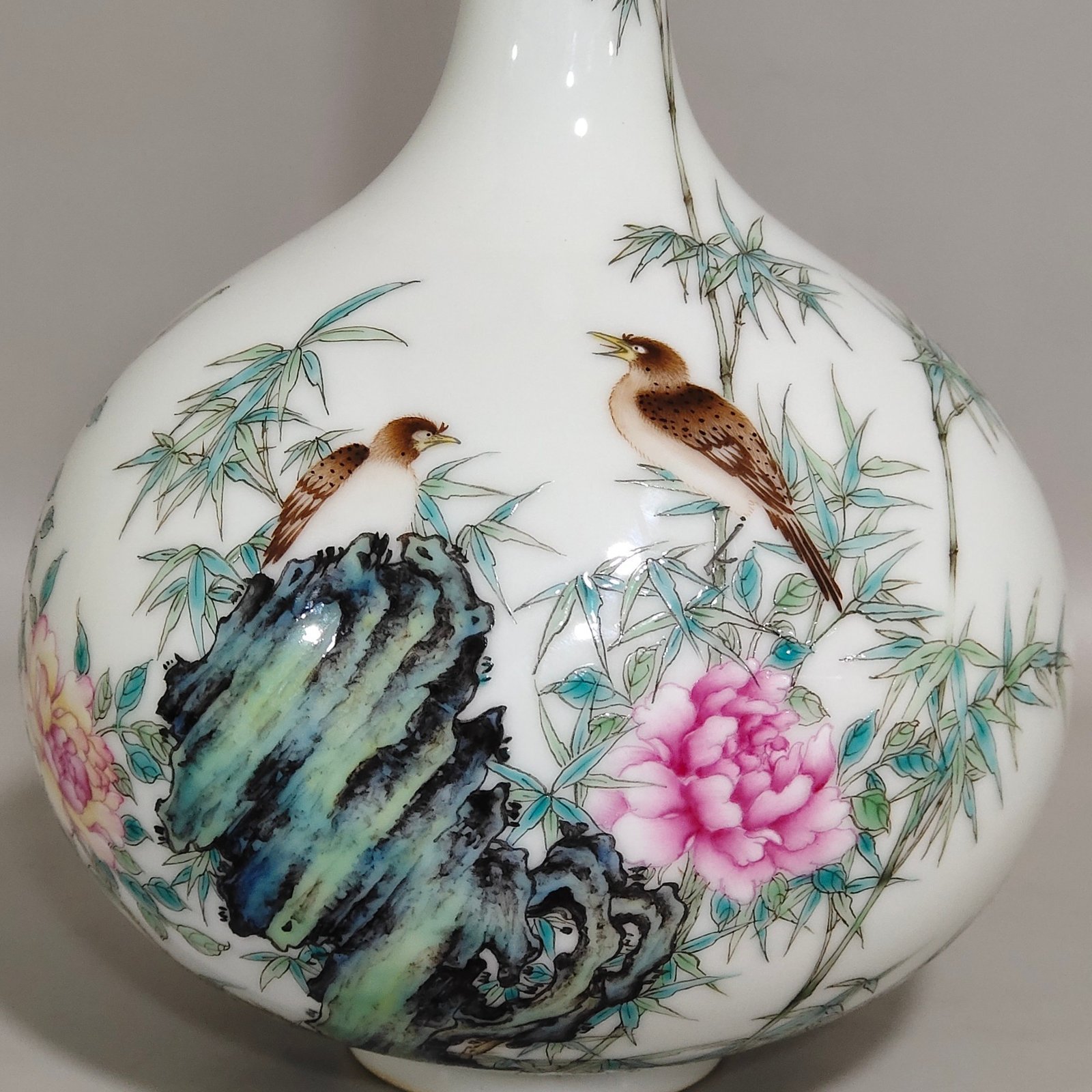 Qing Dynasty Yongzheng bamboo sparrow flask
