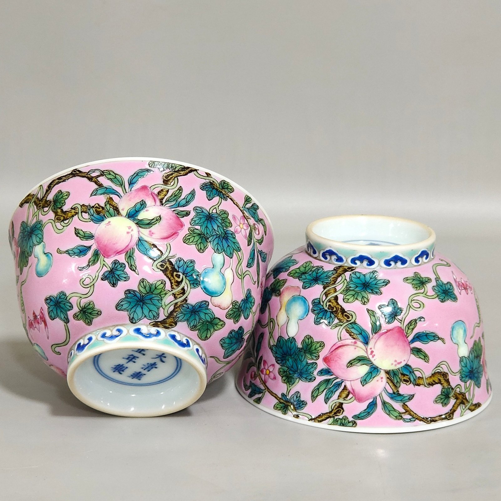 Qing Dynasty Yongzheng Fendi Cup with many children many blessings and many lives