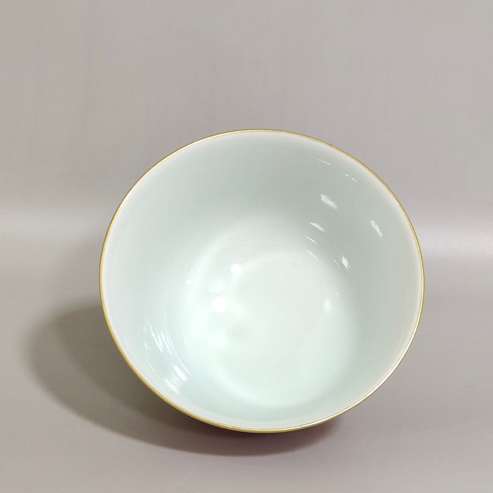 Qing Dynasty Yongzheng powder ground kingfisher lotus poem cup