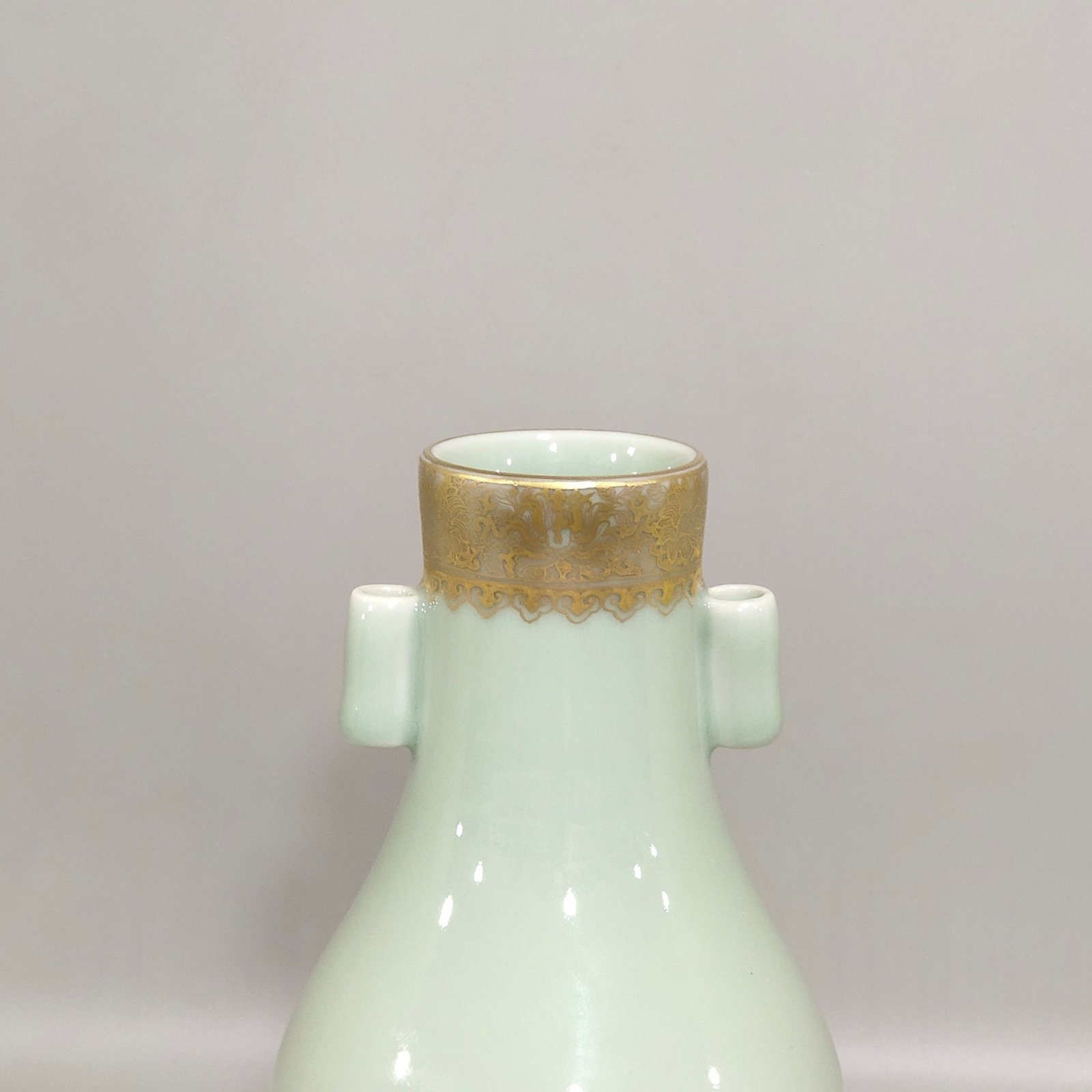 Qing Dynasty Yongzheng pink celadon glaze and gold amphorae