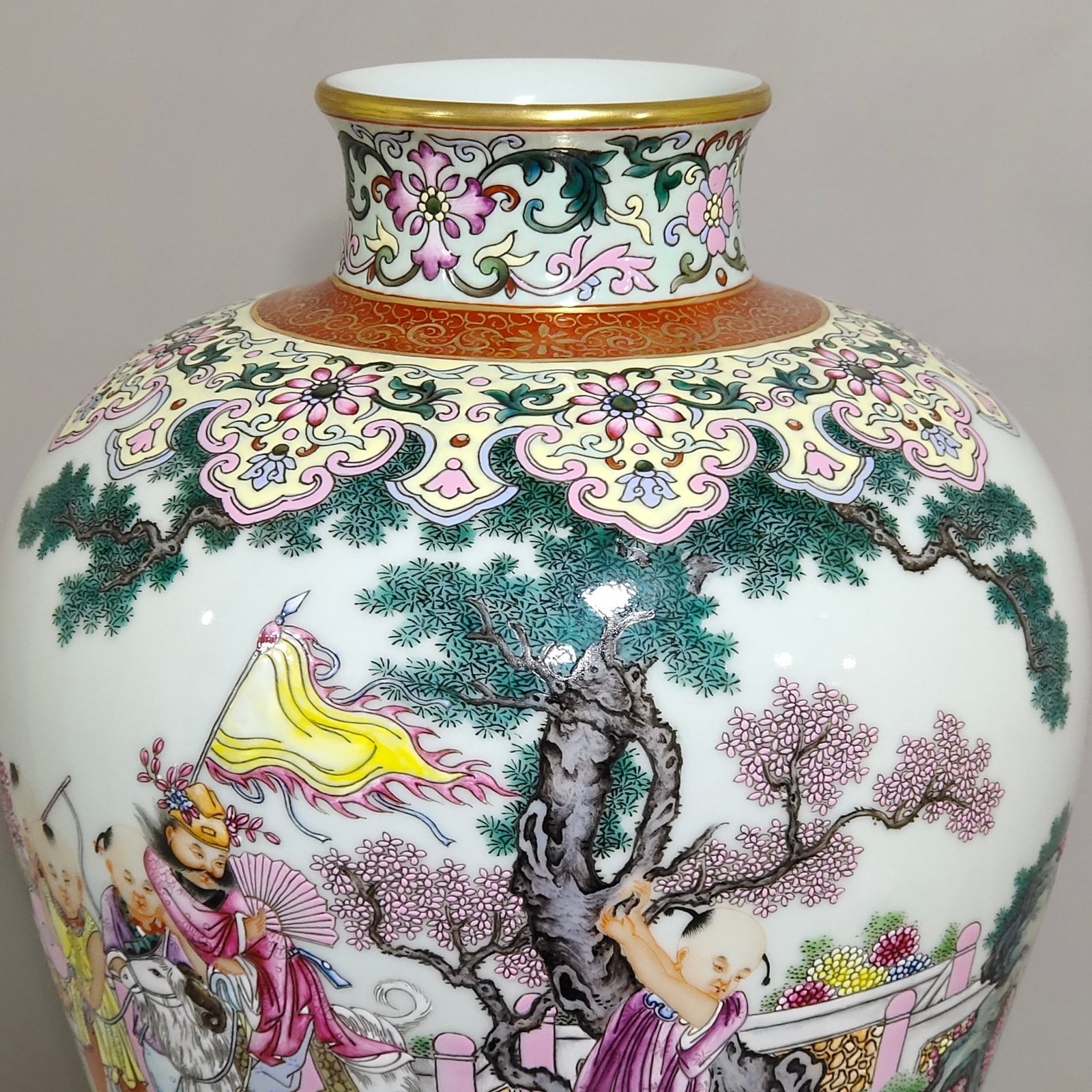 Qing Dynasty Yongzheng green space with pictures of children playing and poems plum vase