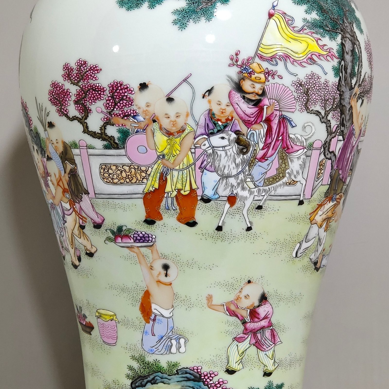 Qing Dynasty Yongzheng green space with pictures of children playing and poems plum vase