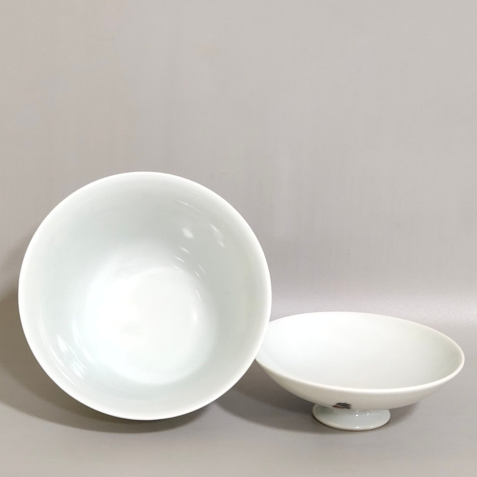 Qing Dynasty Yongzheng Green Bamboo Rose Sparrow Poetry Sancai Bowl