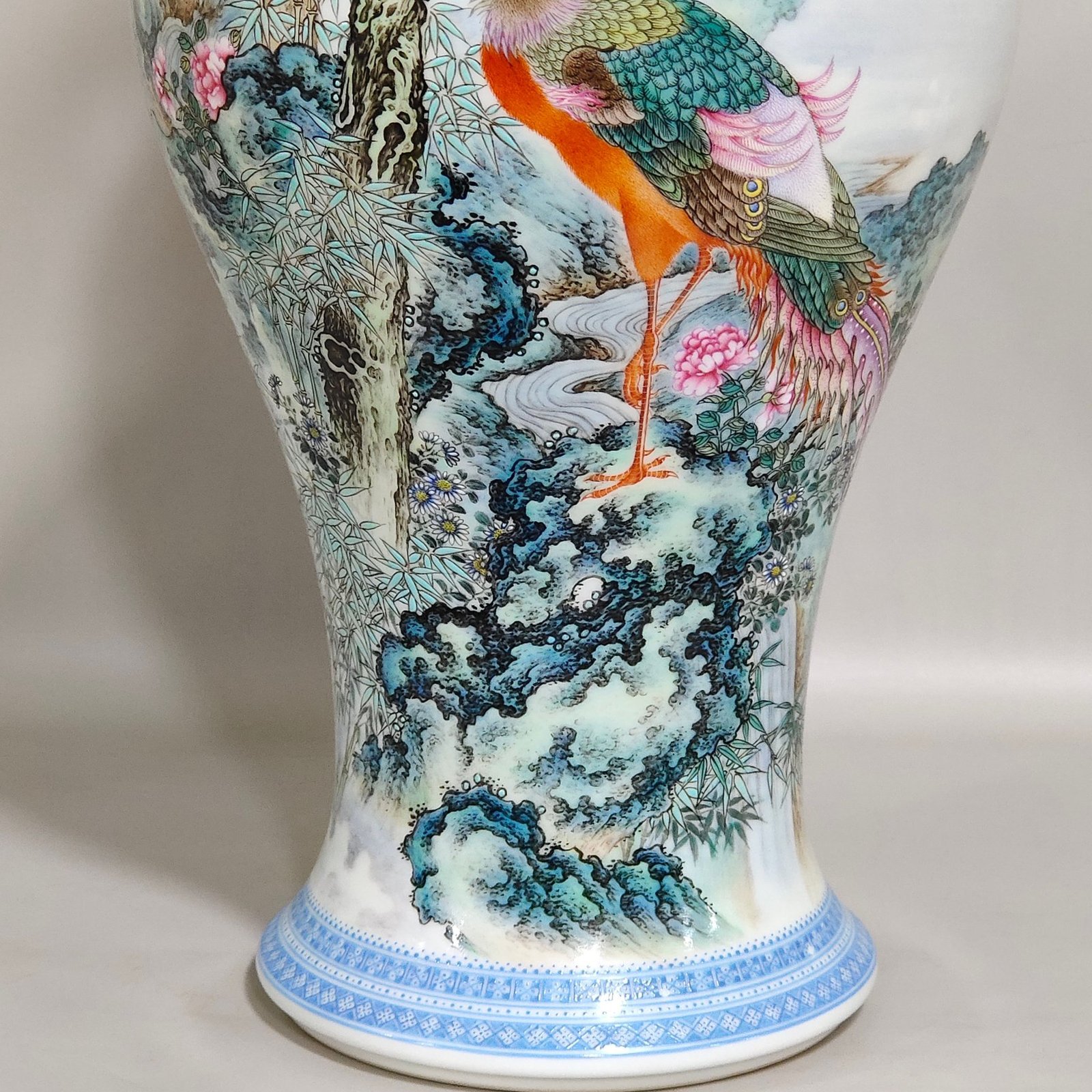 Qing Dynasty Yongzheng green edge phoenix poem elephant ear vase