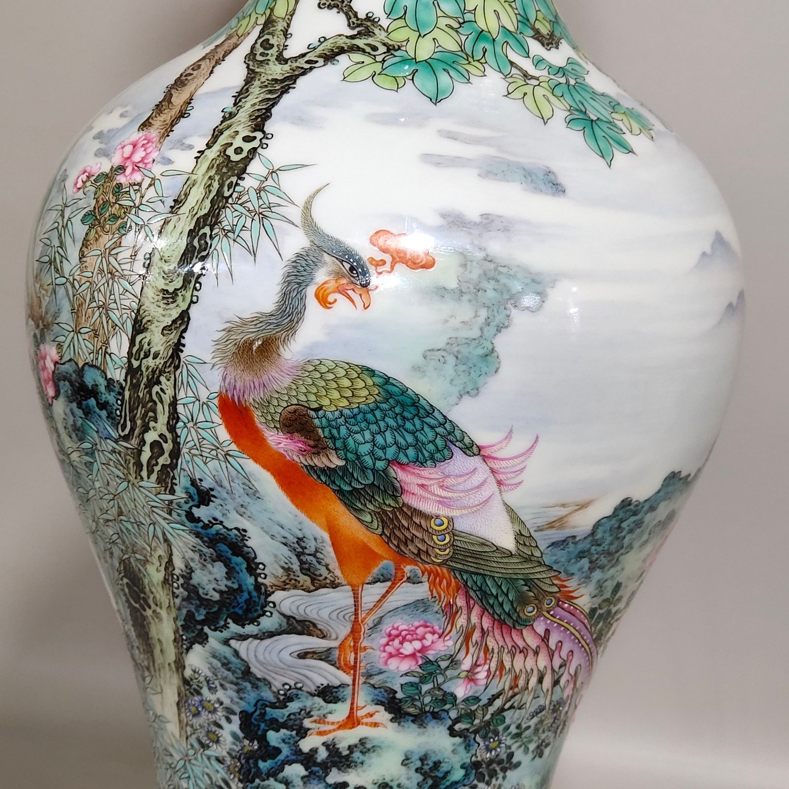 Qing Dynasty Yongzheng green edge phoenix poem elephant ear vase