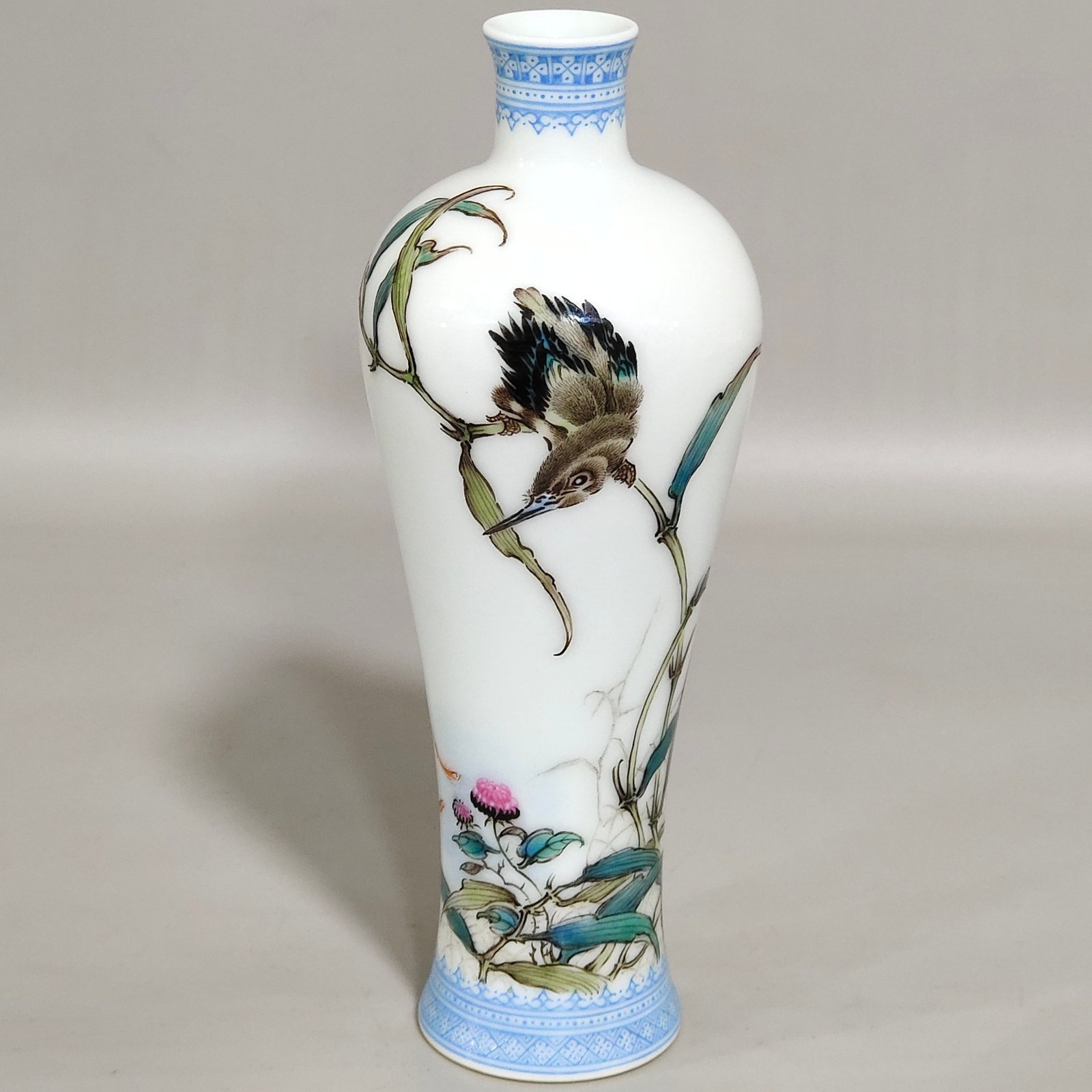 Qing Dynasty Yongzheng green edged ink colored kingfisher poem inscribed small plum vase