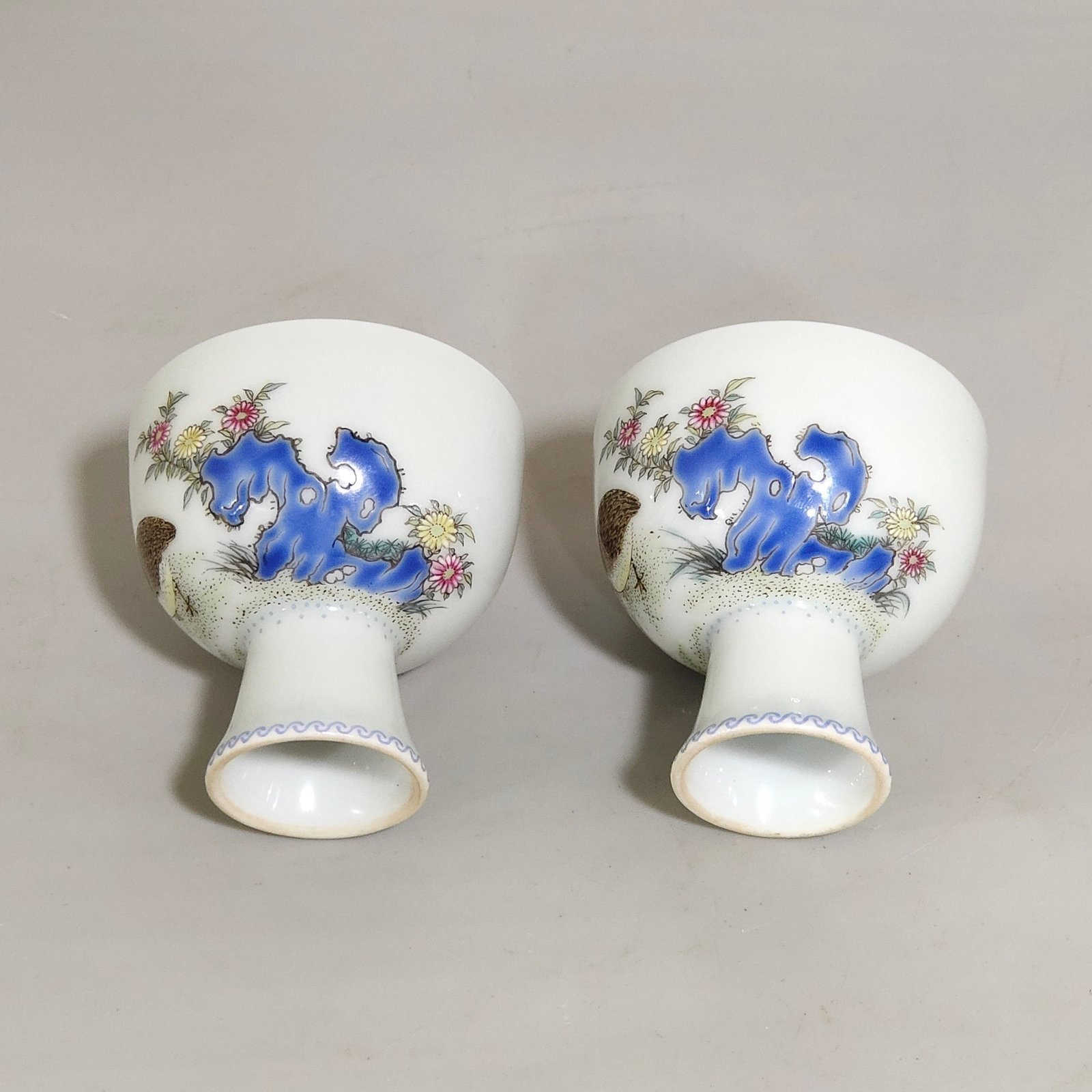 Qing Dynasty Yongzheng Cuibian Live and Work Goblet