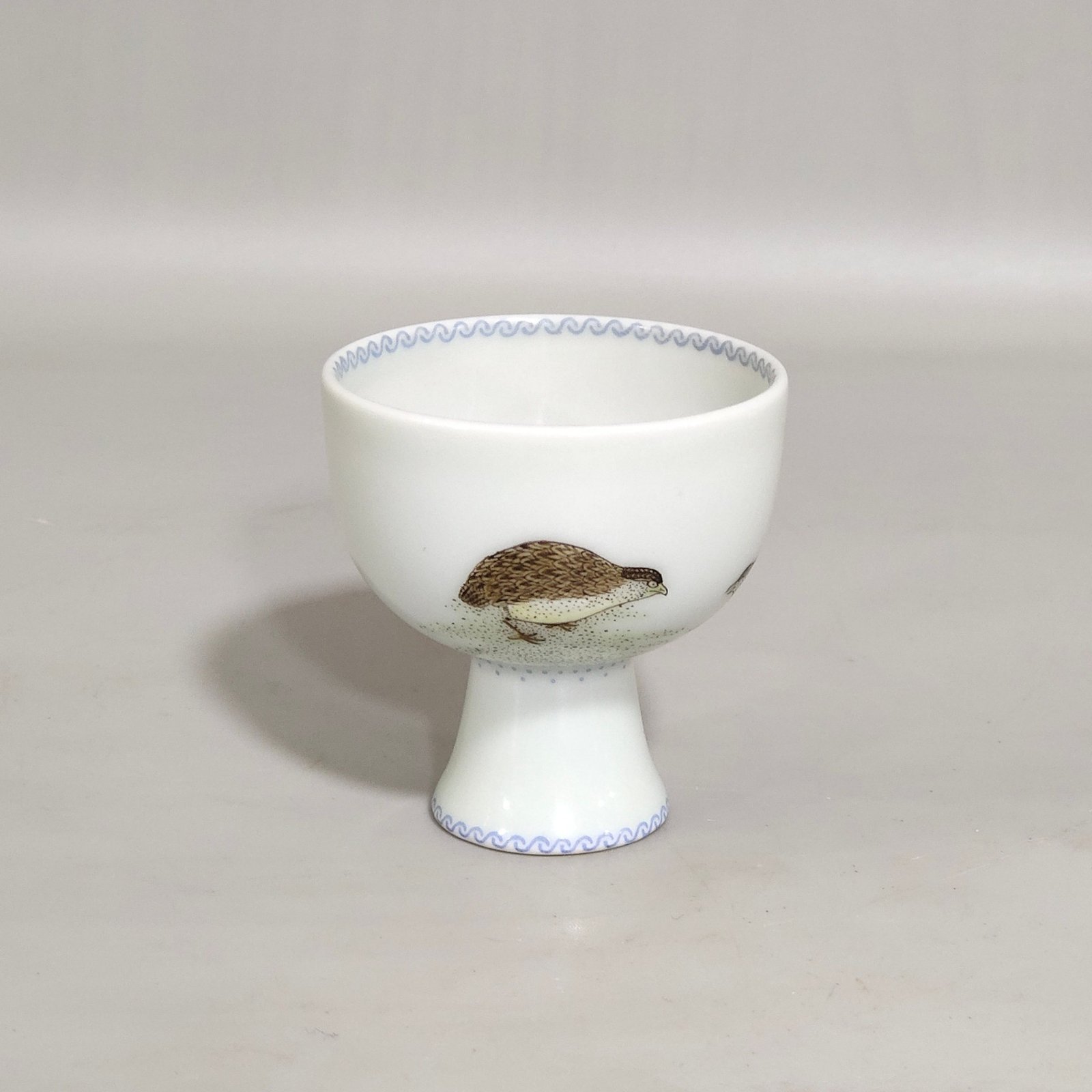 Qing Dynasty Yongzheng Cuibian Live and Work Goblet