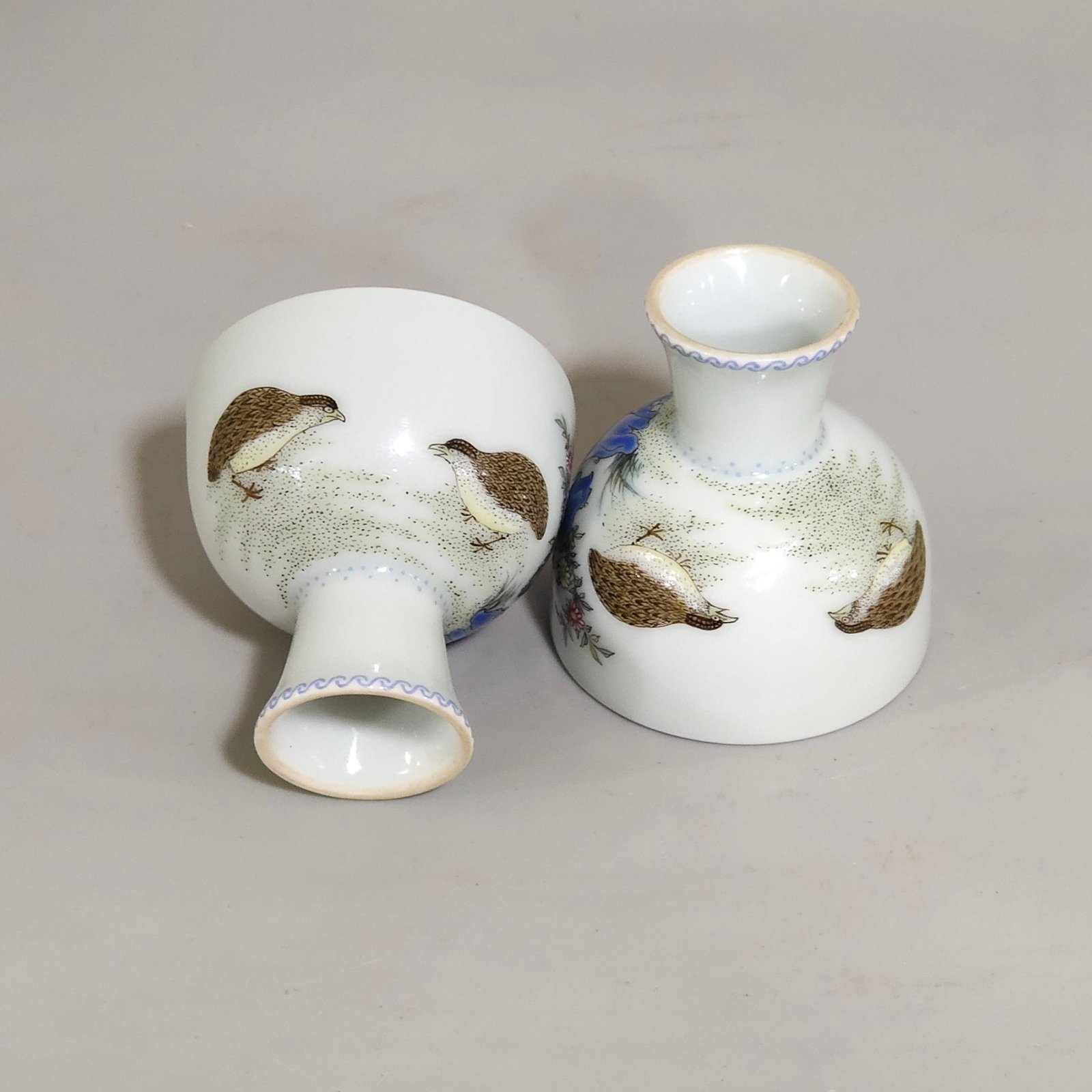 Qing Dynasty Yongzheng Cuibian Live and Work Goblet