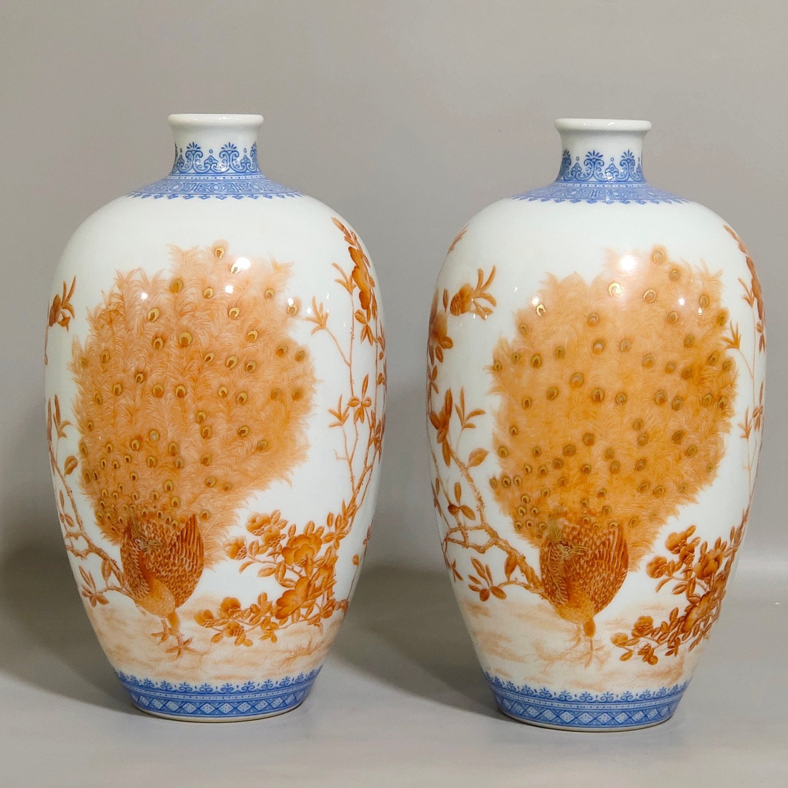 Qing Dynasty Yongzheng green peacock plum vase with a red peacock in full bloom and a poem