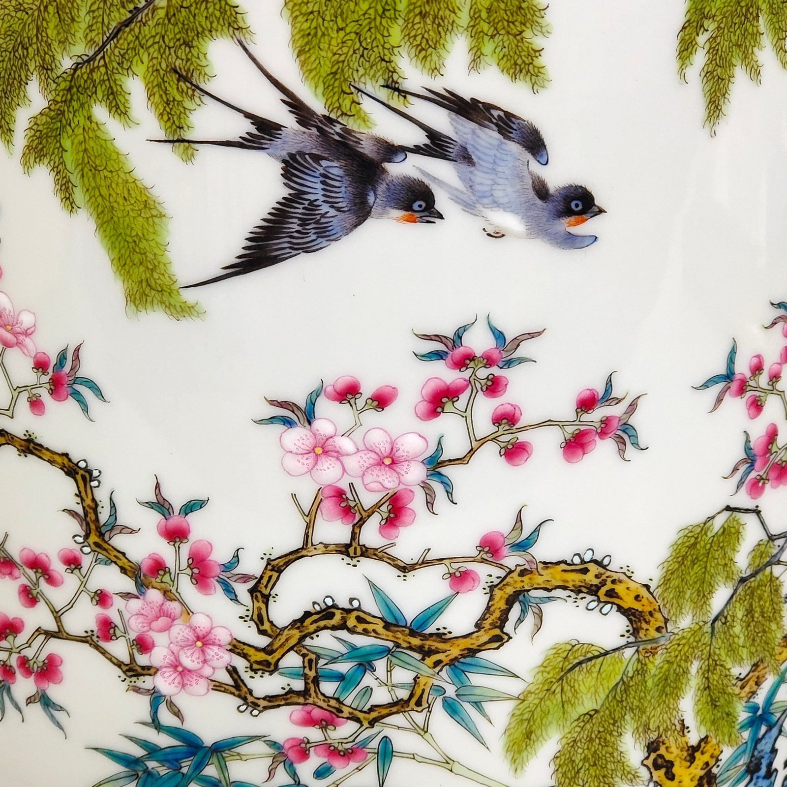 Qing Dynasty Yongzheng green edge apricot forest Chunyan poetry pen holder