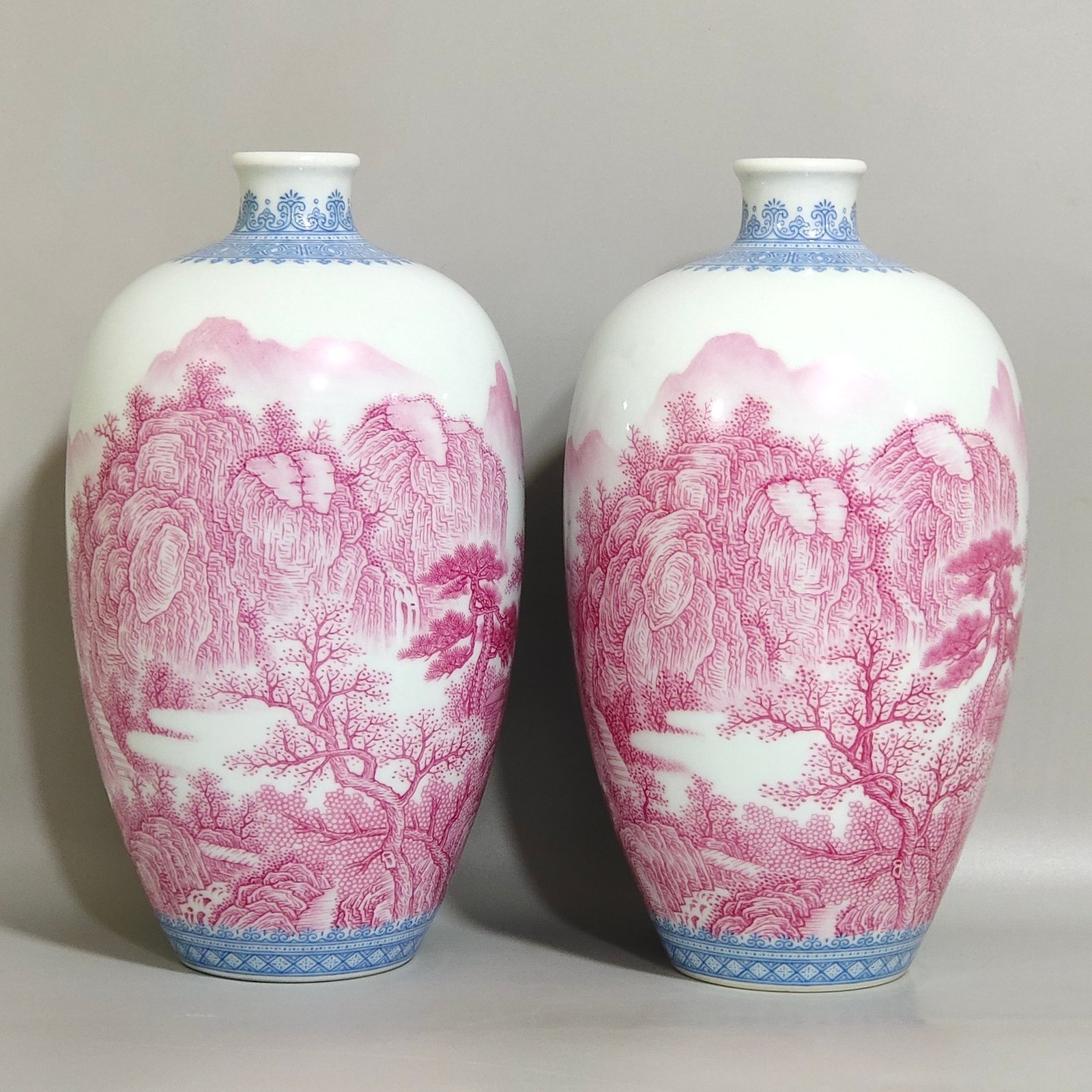 Qing Dynasty Yongzheng green edge agate red landscape plum vase