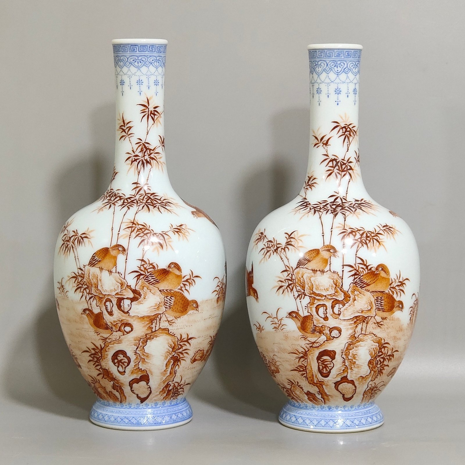 Qing Dynasty Yongzheng green edge alum red bamboo vase with poems for peace