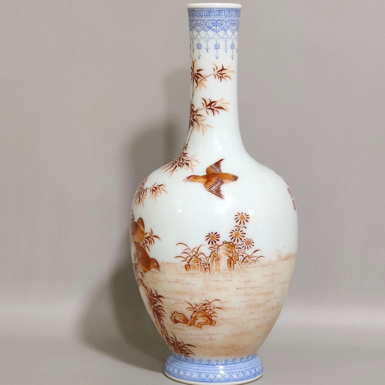Qing Dynasty Yongzheng green edge alum red bamboo vase with poems for peace