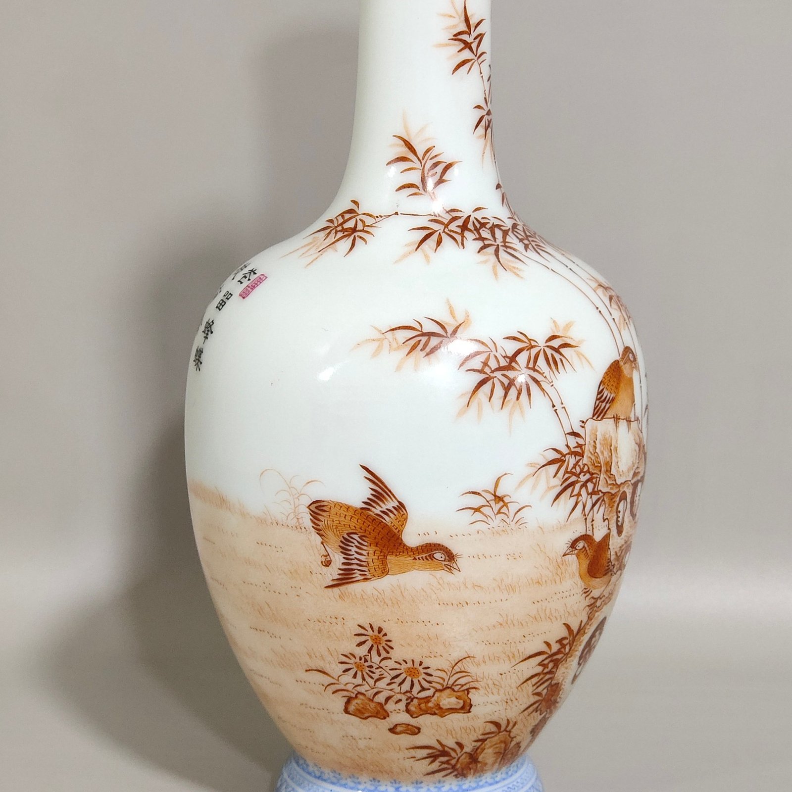 Qing Dynasty Yongzheng green edge alum red bamboo vase with poems for peace