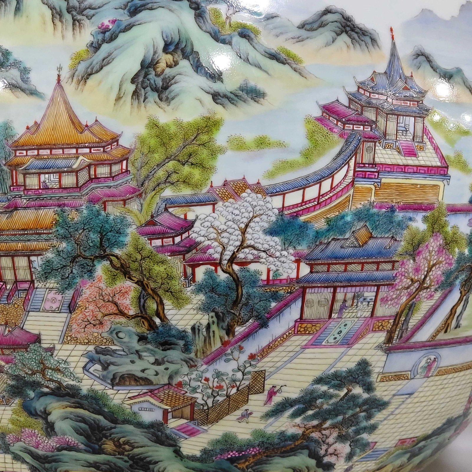 Qing Dynasty Yongzheng rouge powder land blessing and longevity landscape celestial sphere vase