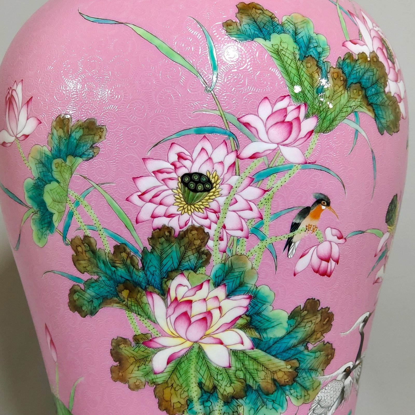 Qing Dynasty Yongzheng rouge powder peeled flowers all the way to the poem inscribed plum vase