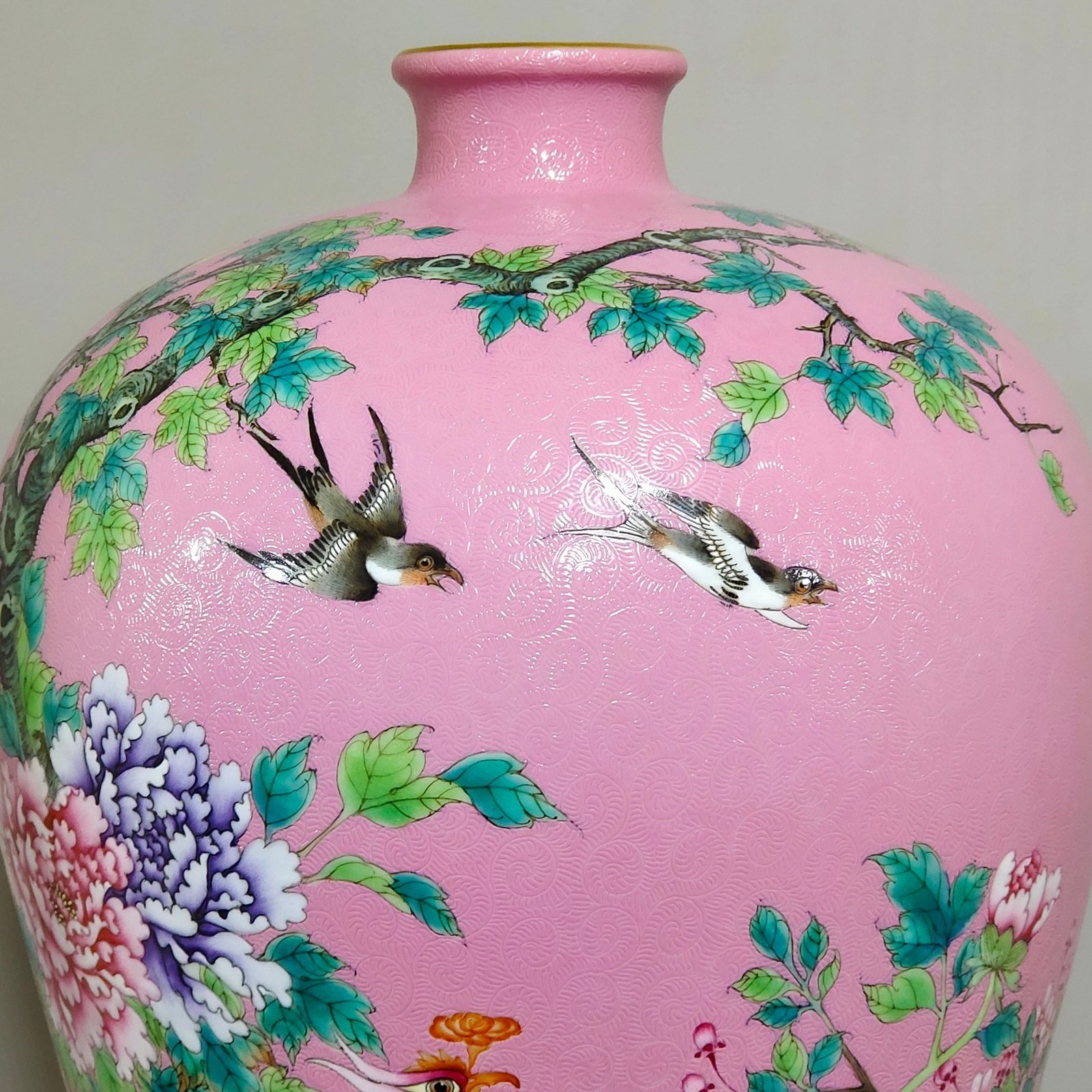 Qing Dynasty Yongzheng rouge pink flowered phoenix peony flower and bird poem plum vase