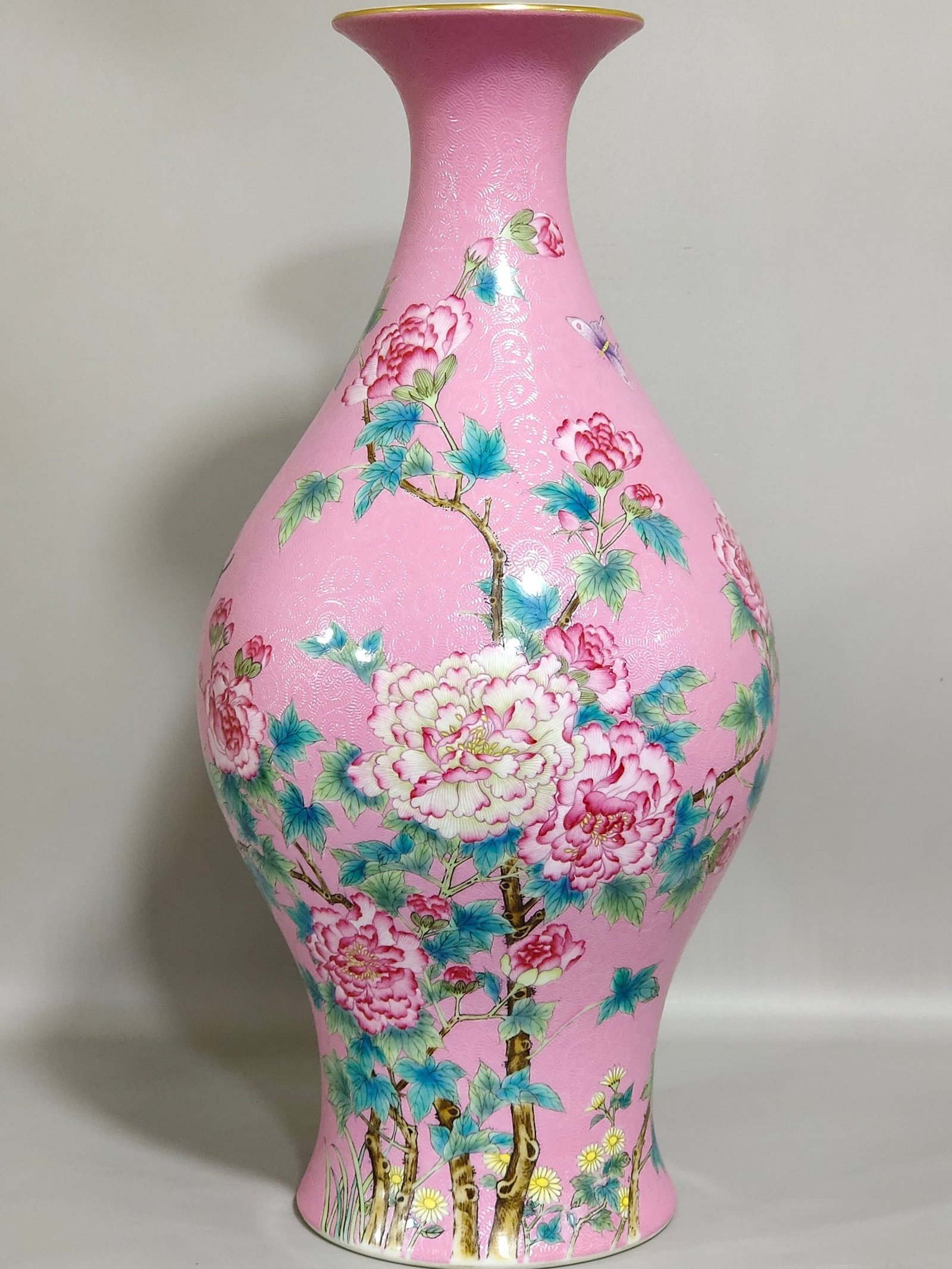 Qing Dynasty Yongzheng rouge powdered olive vase with hibiscus flowers and poems