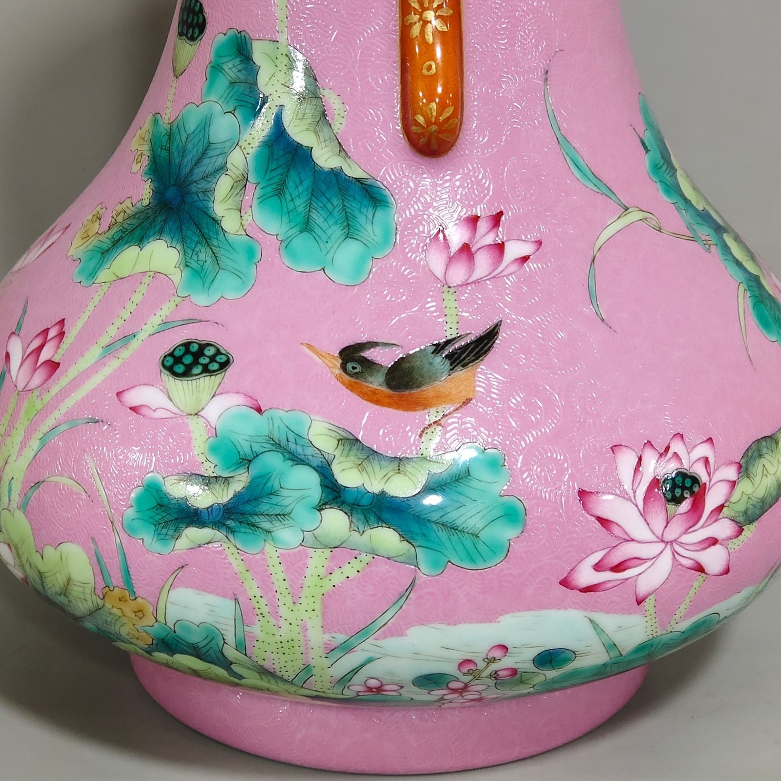 Qing Dynasty Yongzheng rouge pink flowered mandarin ducks lotus double ear vase