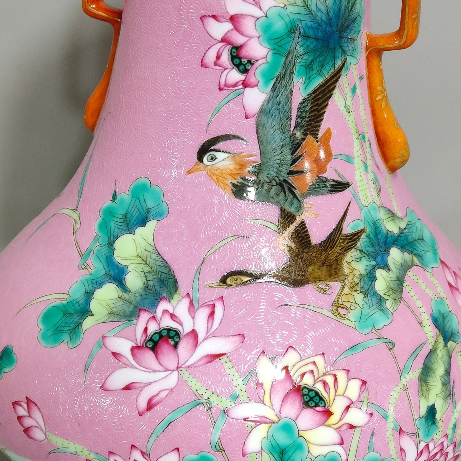 Qing Dynasty Yongzheng rouge pink flowered mandarin ducks lotus double ear vase