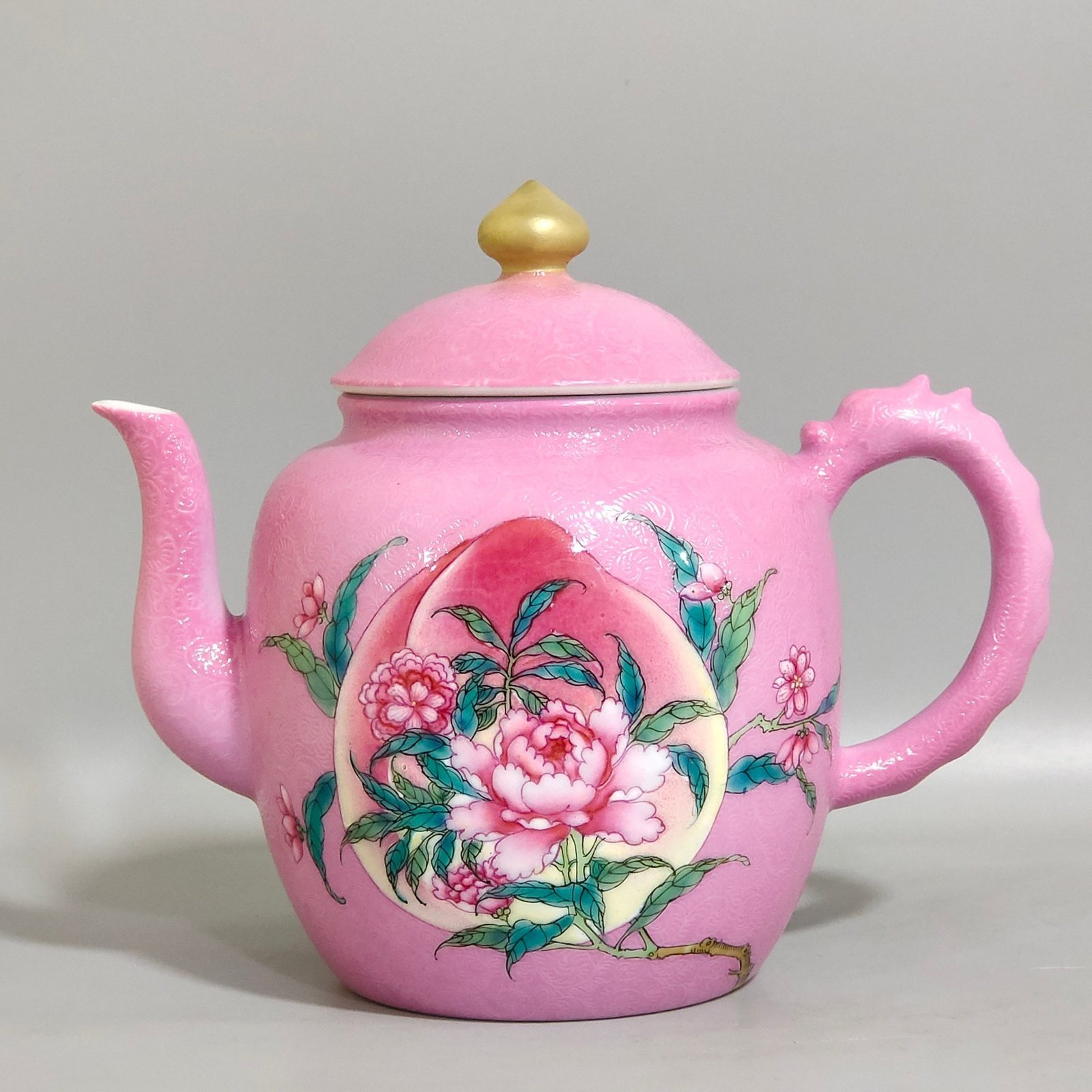 Qing Dynasty Yongzheng rouge powder rolled flower flowers bloom wealth longevity tea set pot