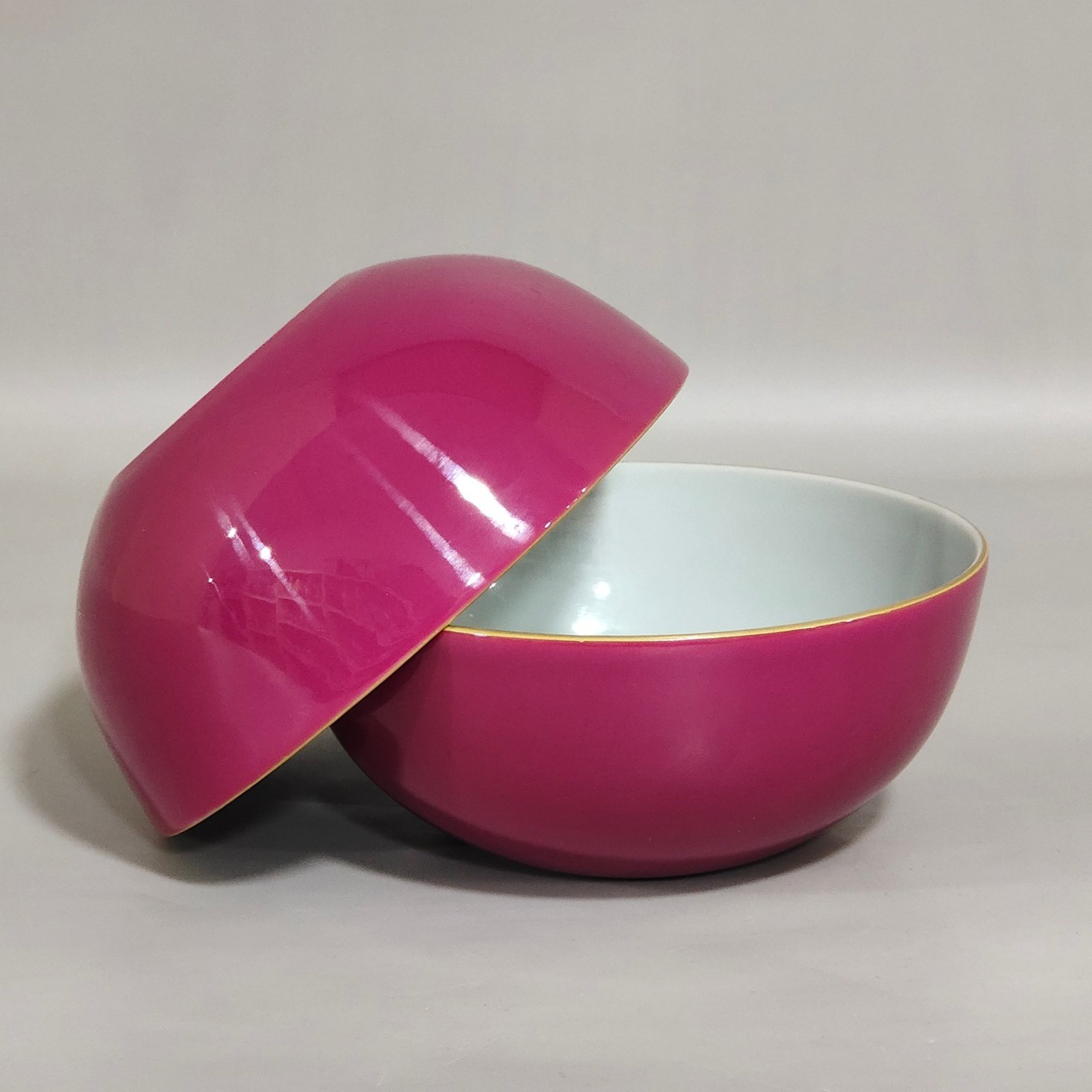 Qing Dynasty Yongzheng rouge painted flower basket cup