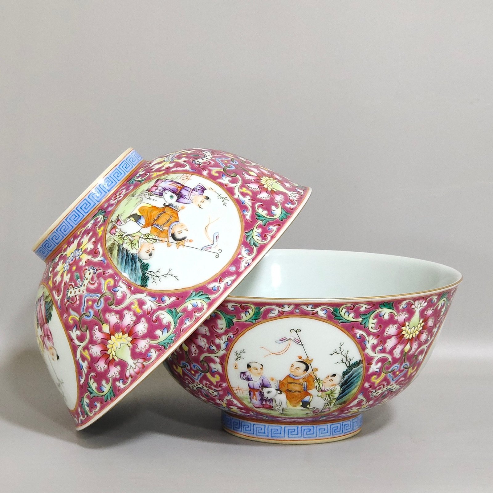 Qing Dynasty Yongzheng rouge ground window baby play bowl