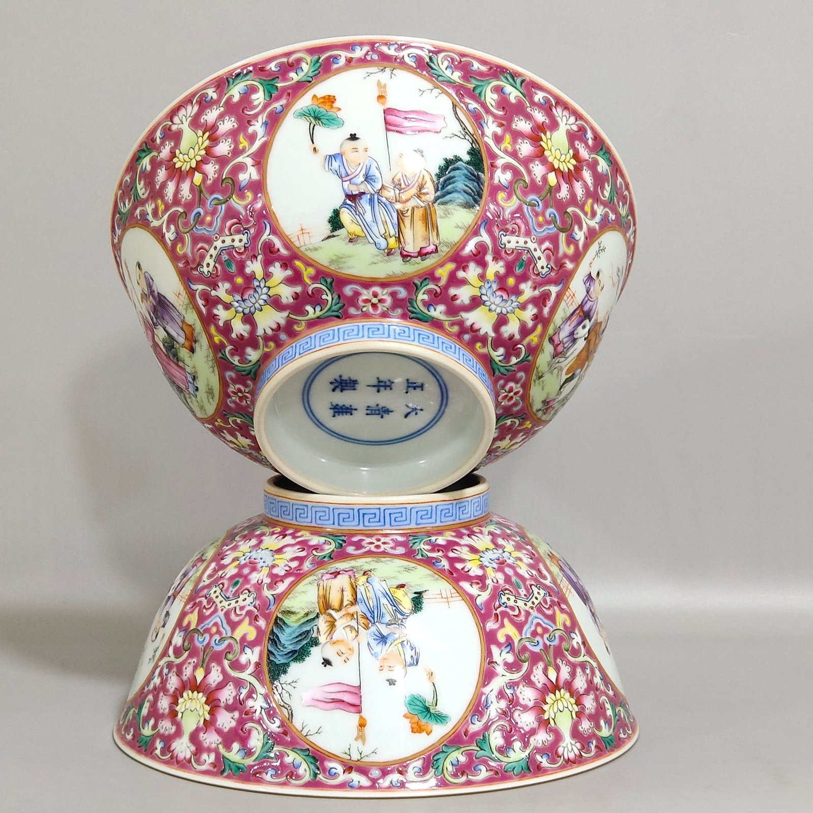 Qing Dynasty Yongzheng rouge ground window baby play bowl