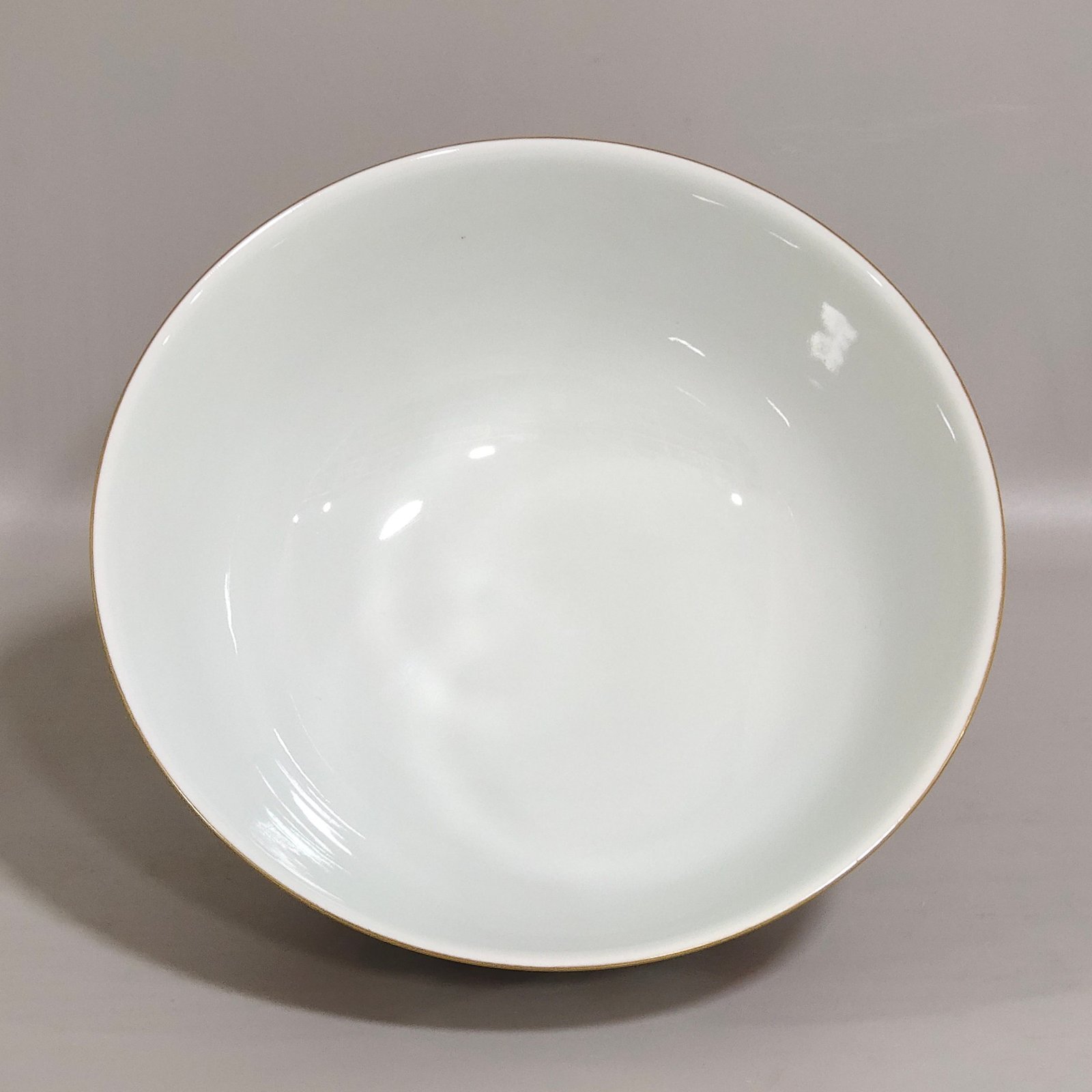 Qing Dynasty Yongzheng rouge ground window baby play bowl