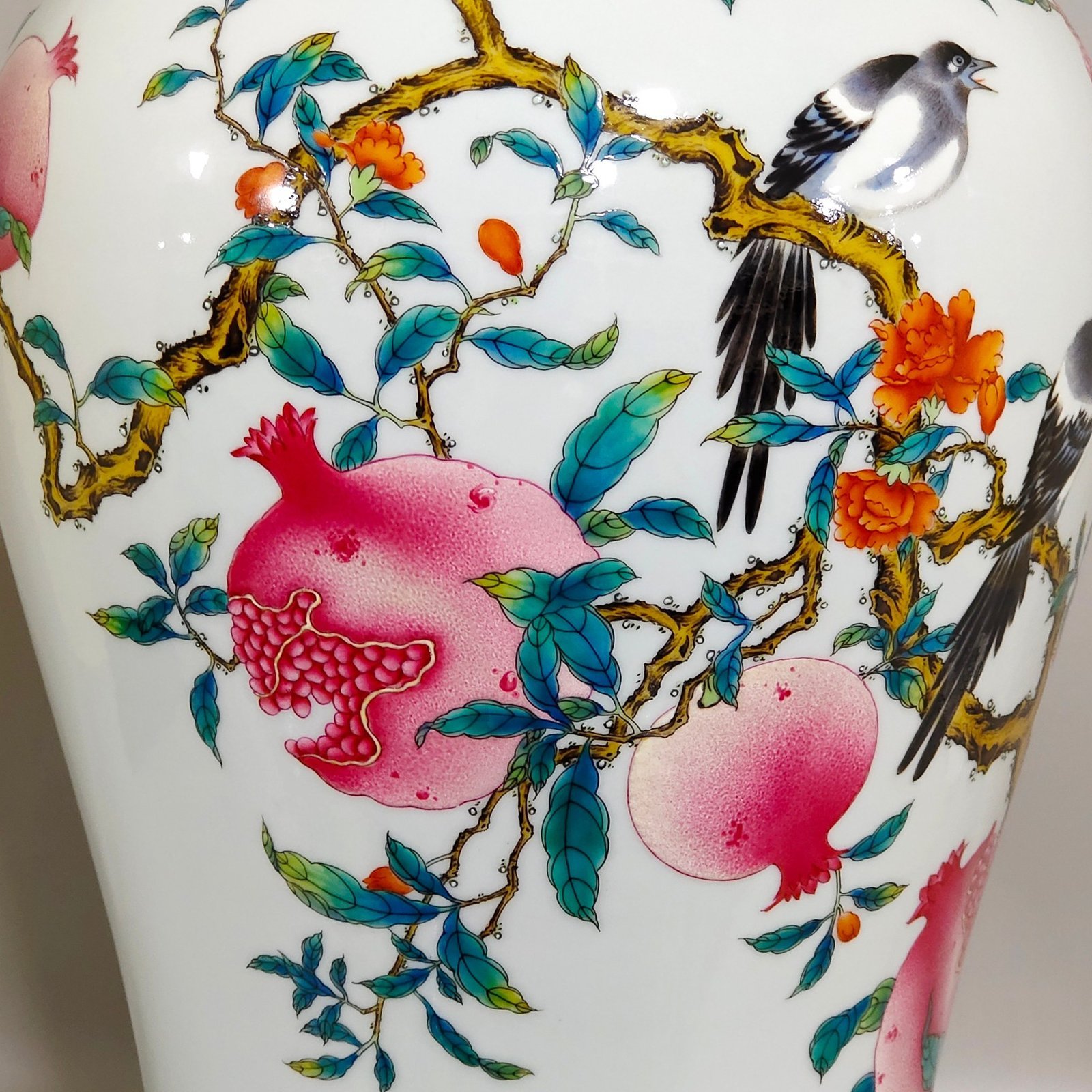 Qing Dynasty Yongzheng rouge red ground pomegranate flower magpie plum vase