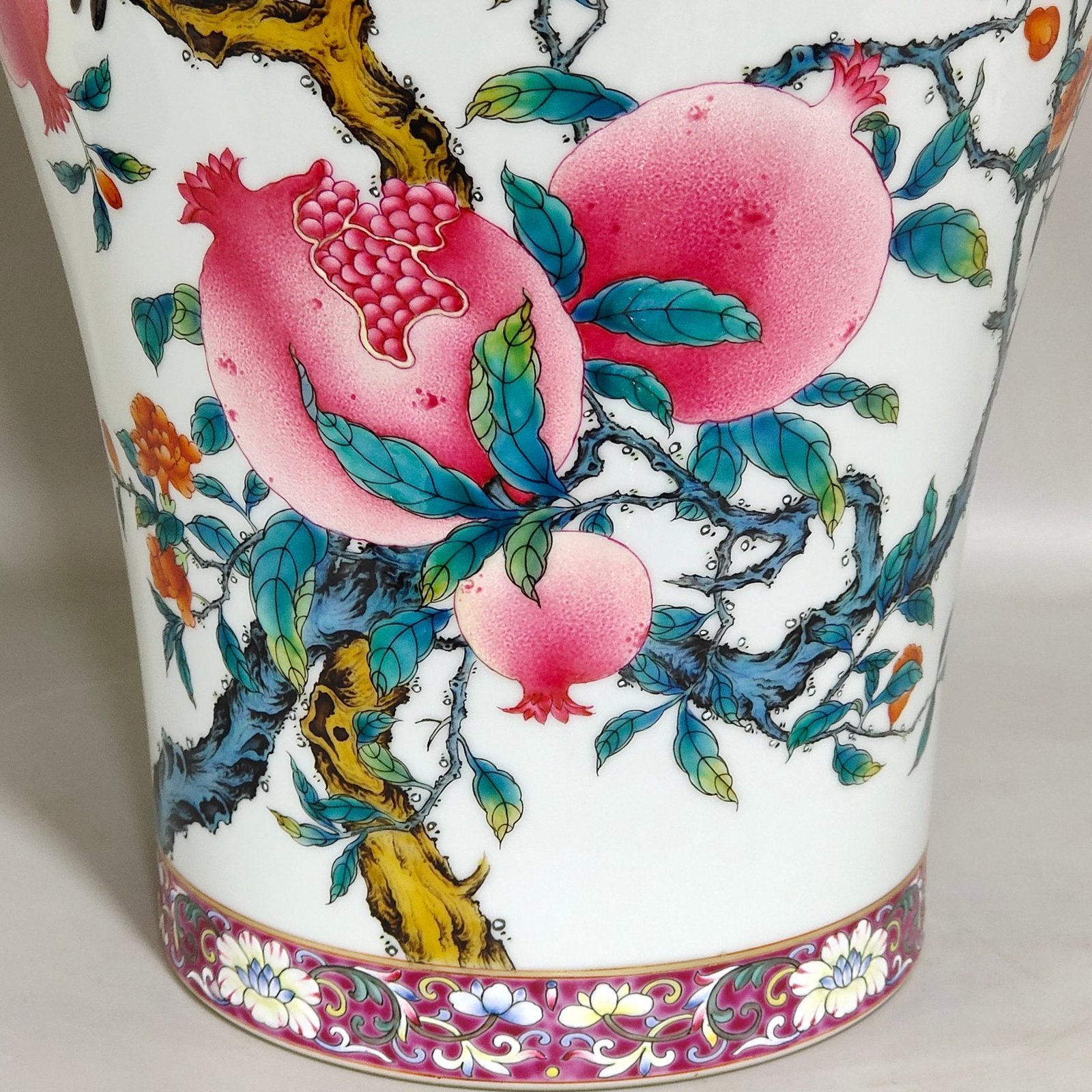 Qing Dynasty Yongzheng rouge red ground pomegranate flower magpie plum vase