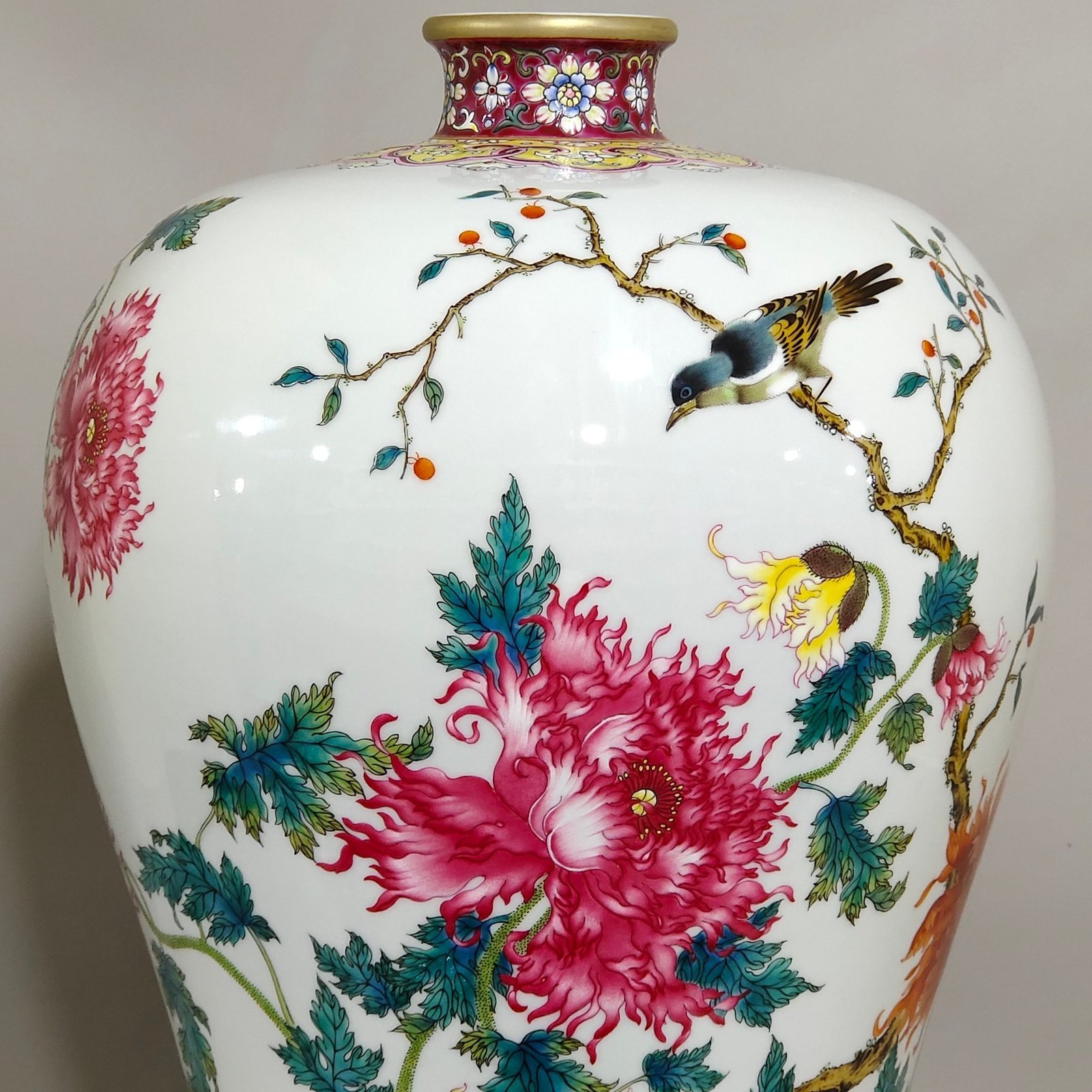 Qing Dynasty Yongzheng rouge red plum vase with poems on flowers and birds on the ground